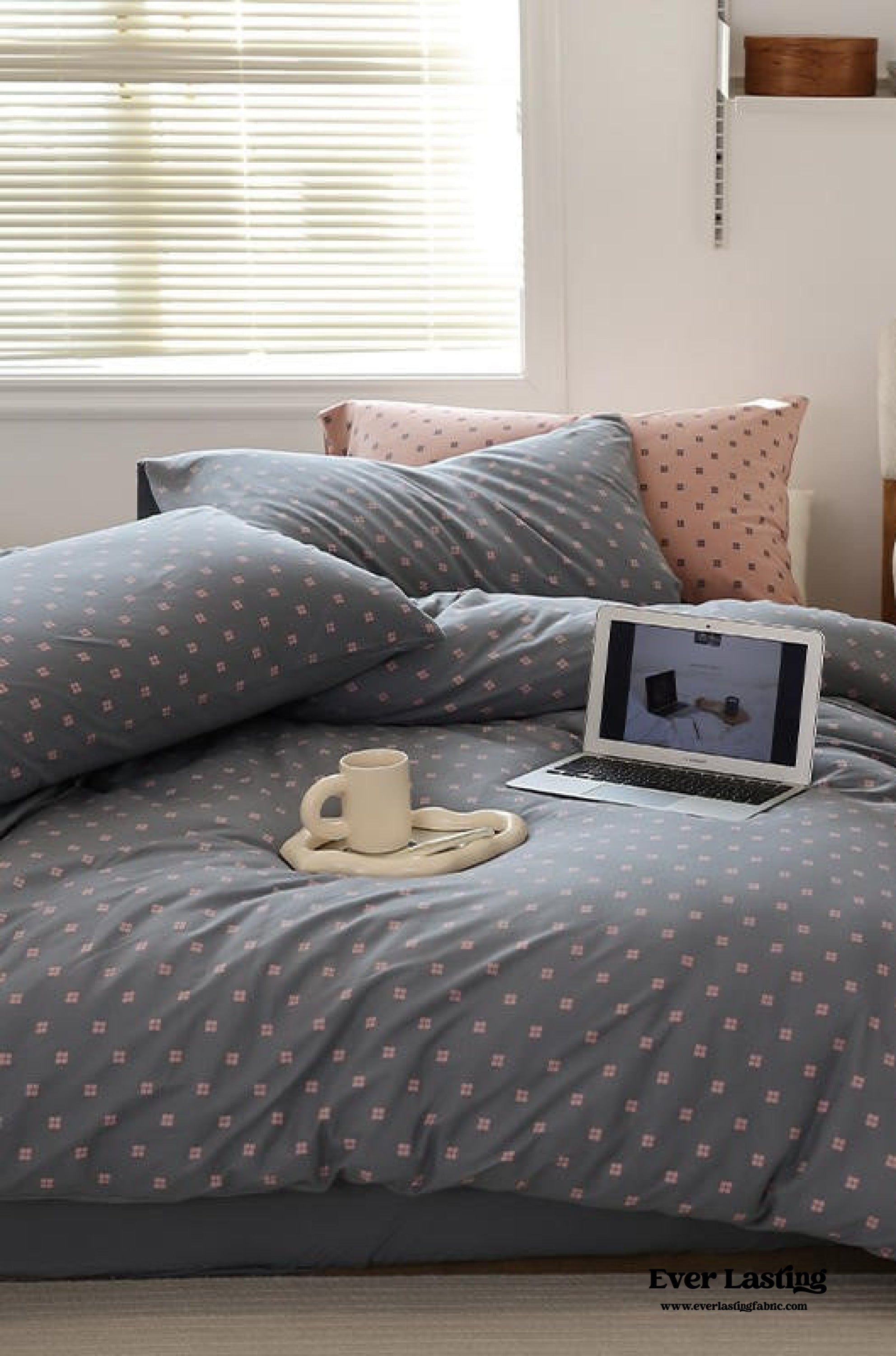 Jersey Knit Dotted Bedding Set - Pink