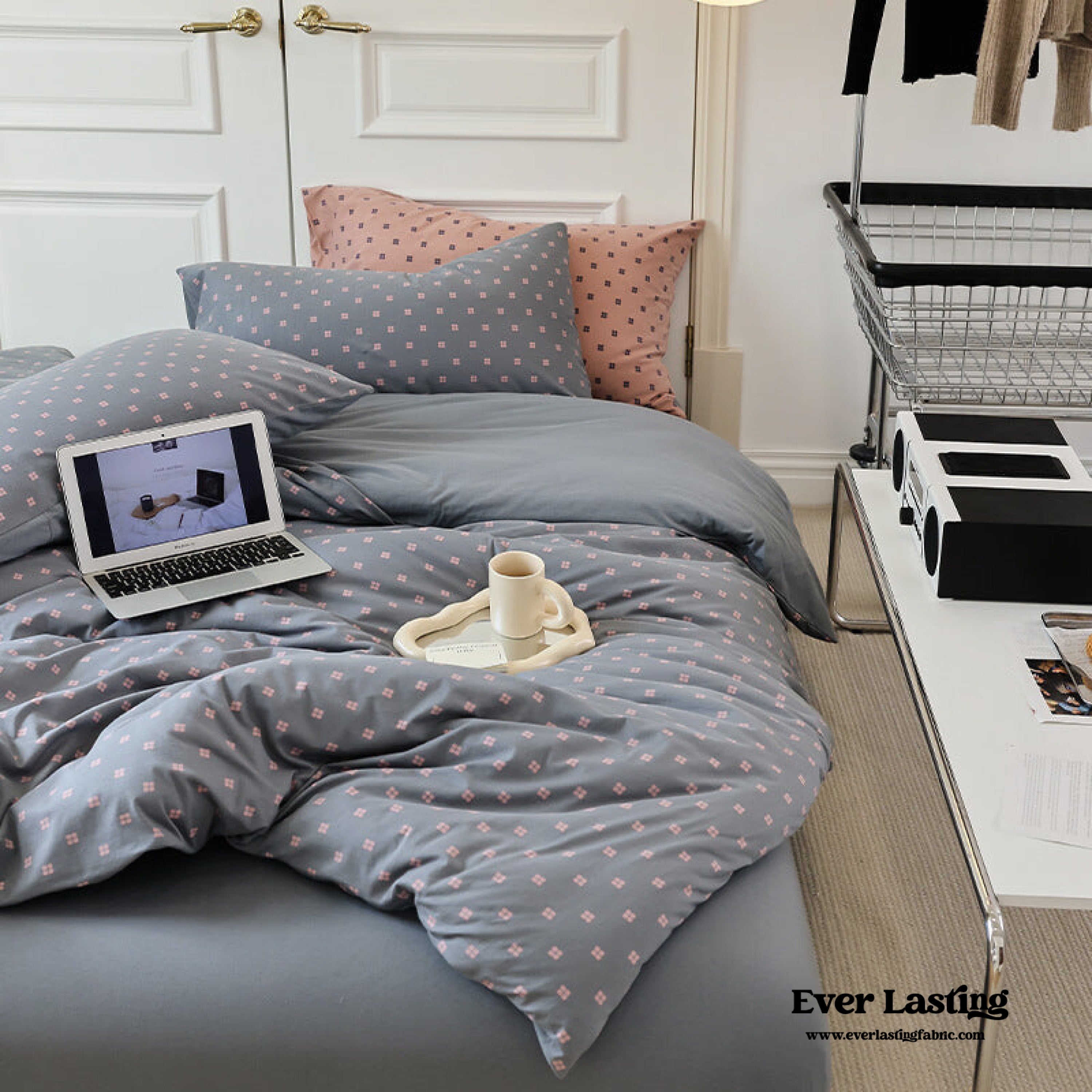 Jersey Knit Dotted Bedding Set - Pink