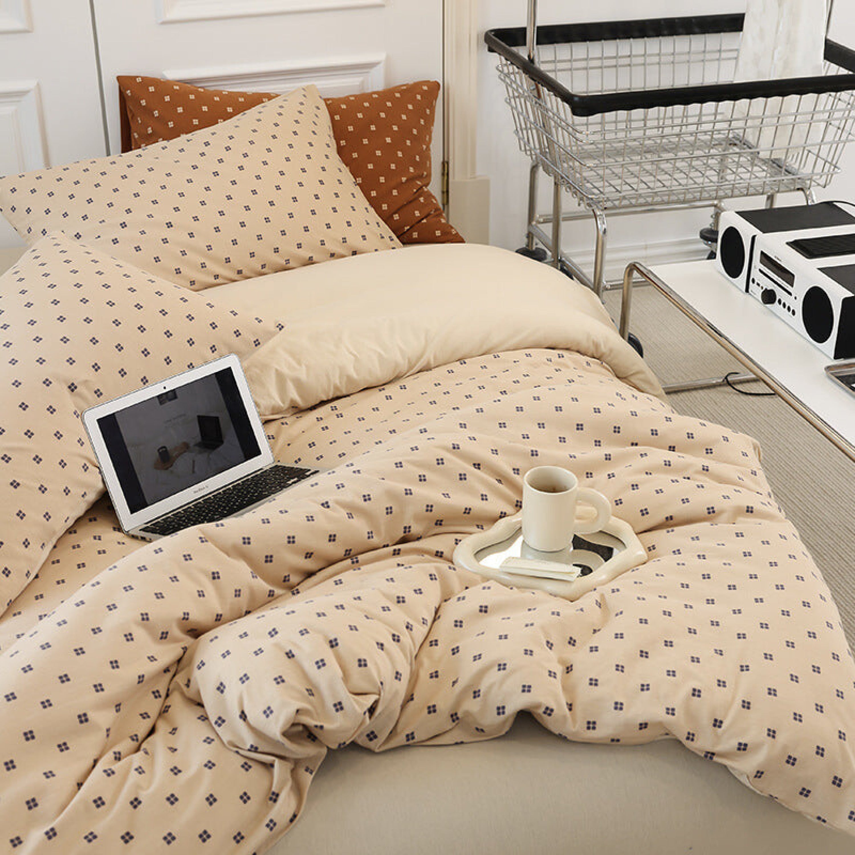 Jersey Knit Dotted Bedding Set - Pink