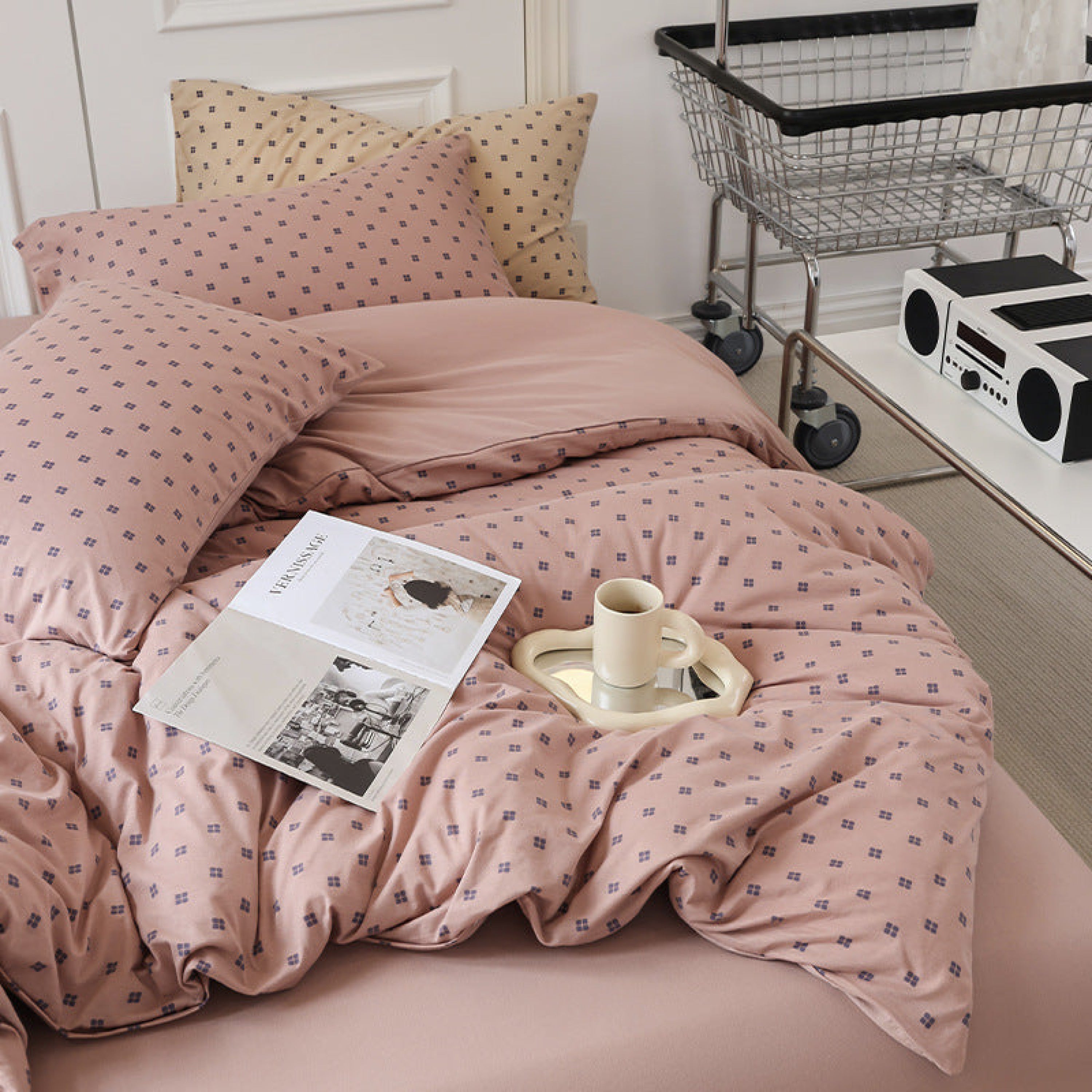 Jersey Knit Dotted Bedding Set - Pink