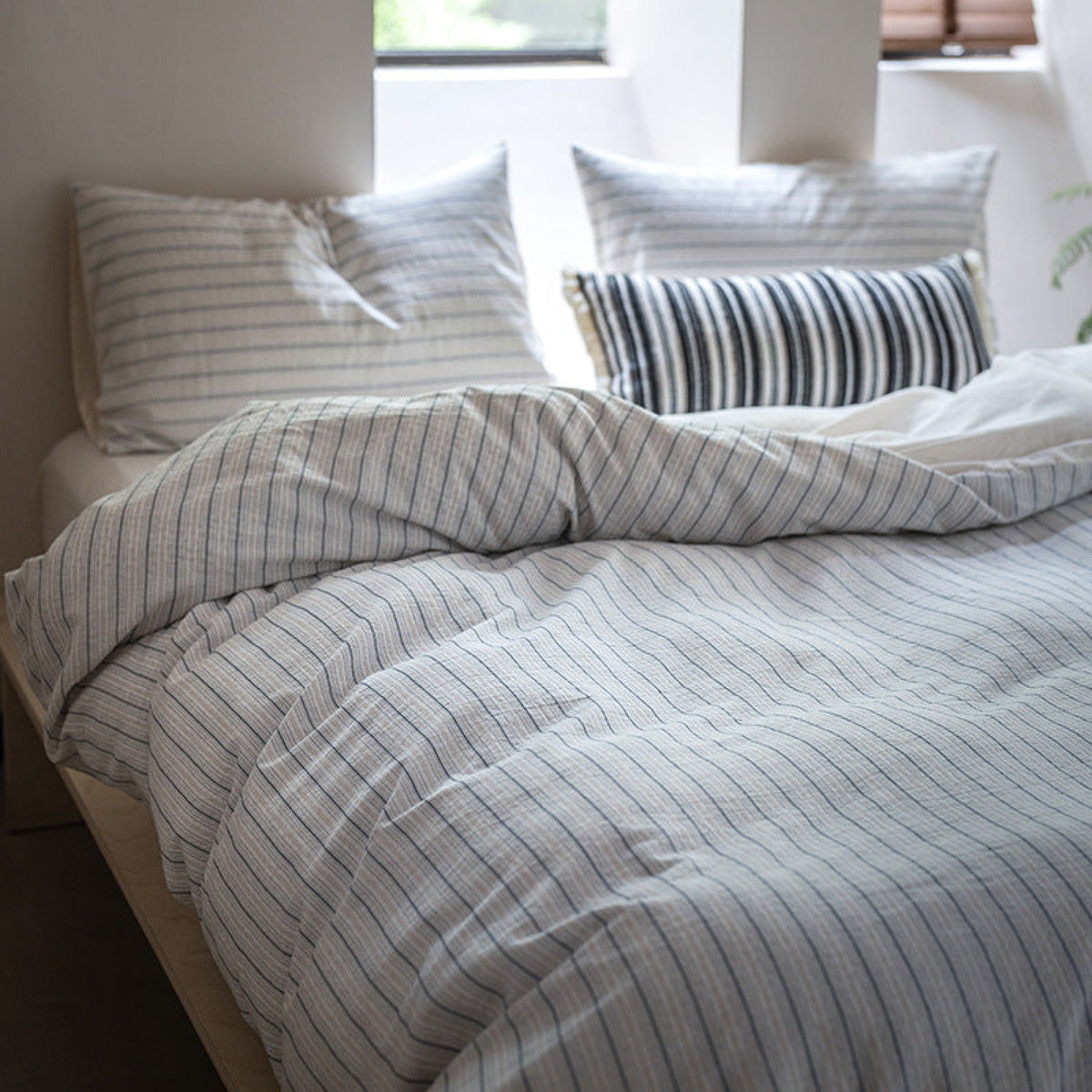 Lina Minimalist White Striped Bedding Set