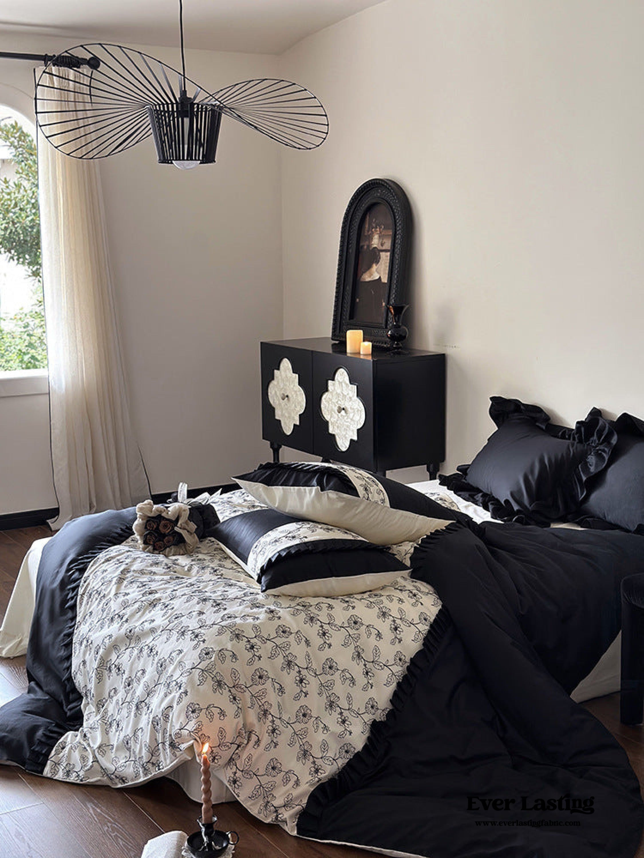 Little Black Lace Floral Bedding Set - Black + White