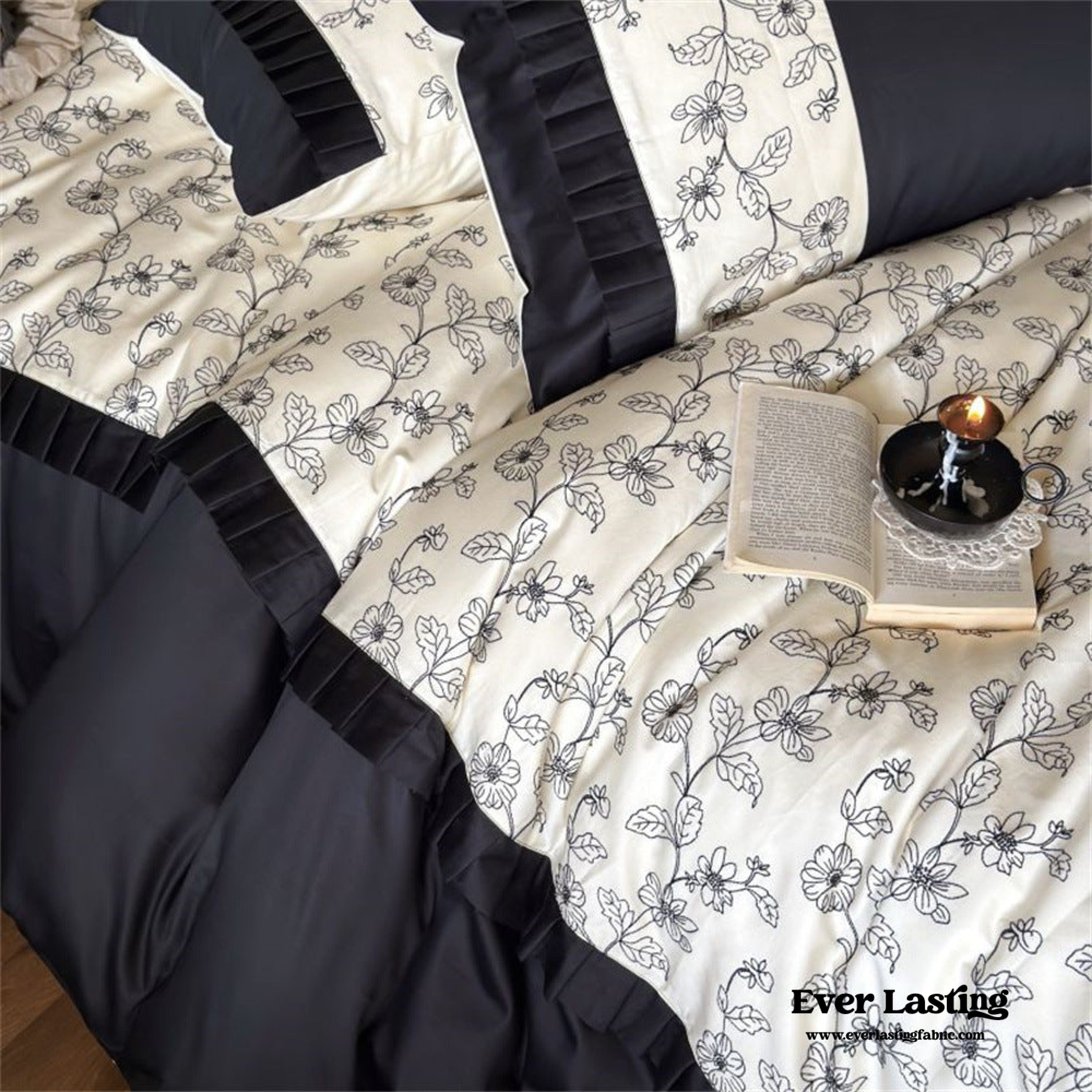 Little Black Lace Floral Bedding Set - Black + White