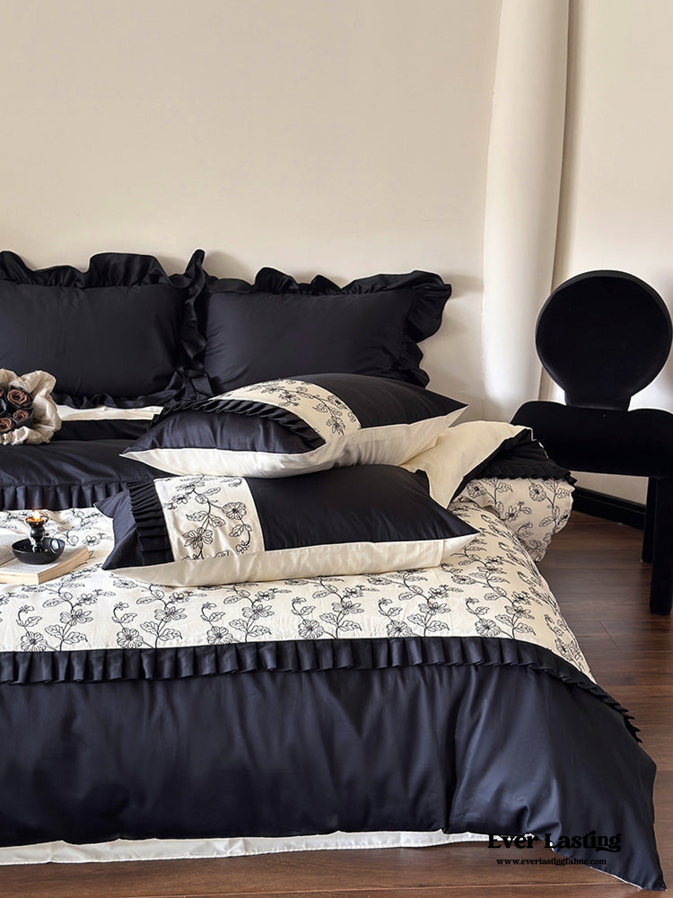 Little Black Lace Floral Bedding Set - Black + White