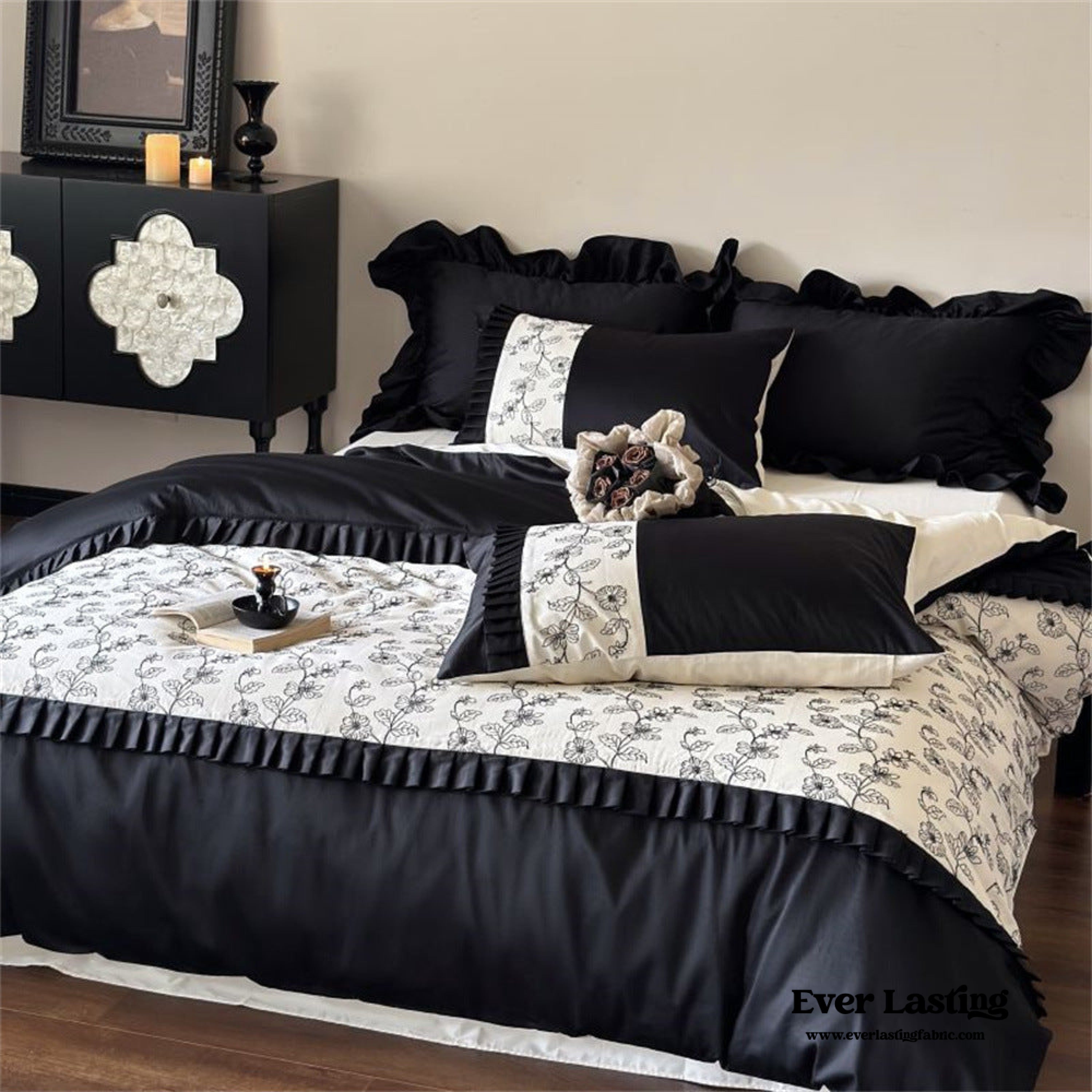 Little Black Lace Floral Bedding Set - Black + White