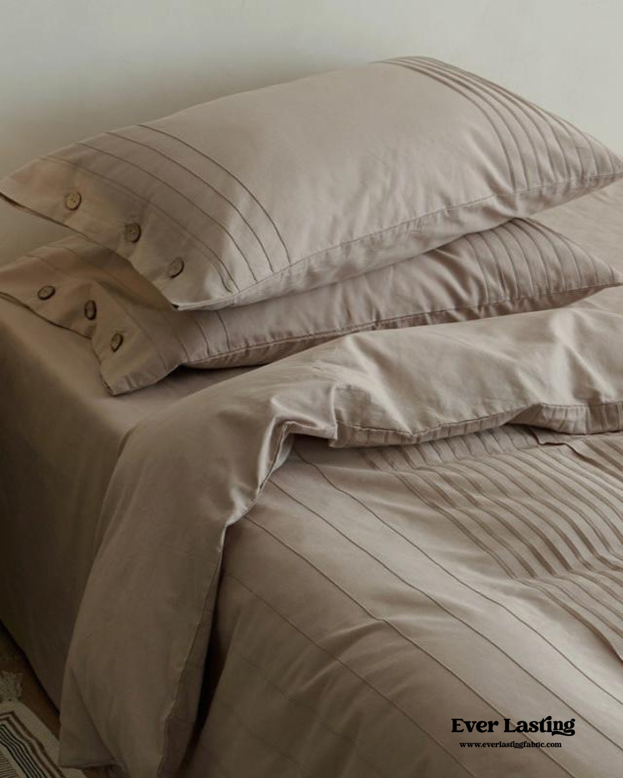 Milo Minimalist Solid Button Bedding Set - Pink