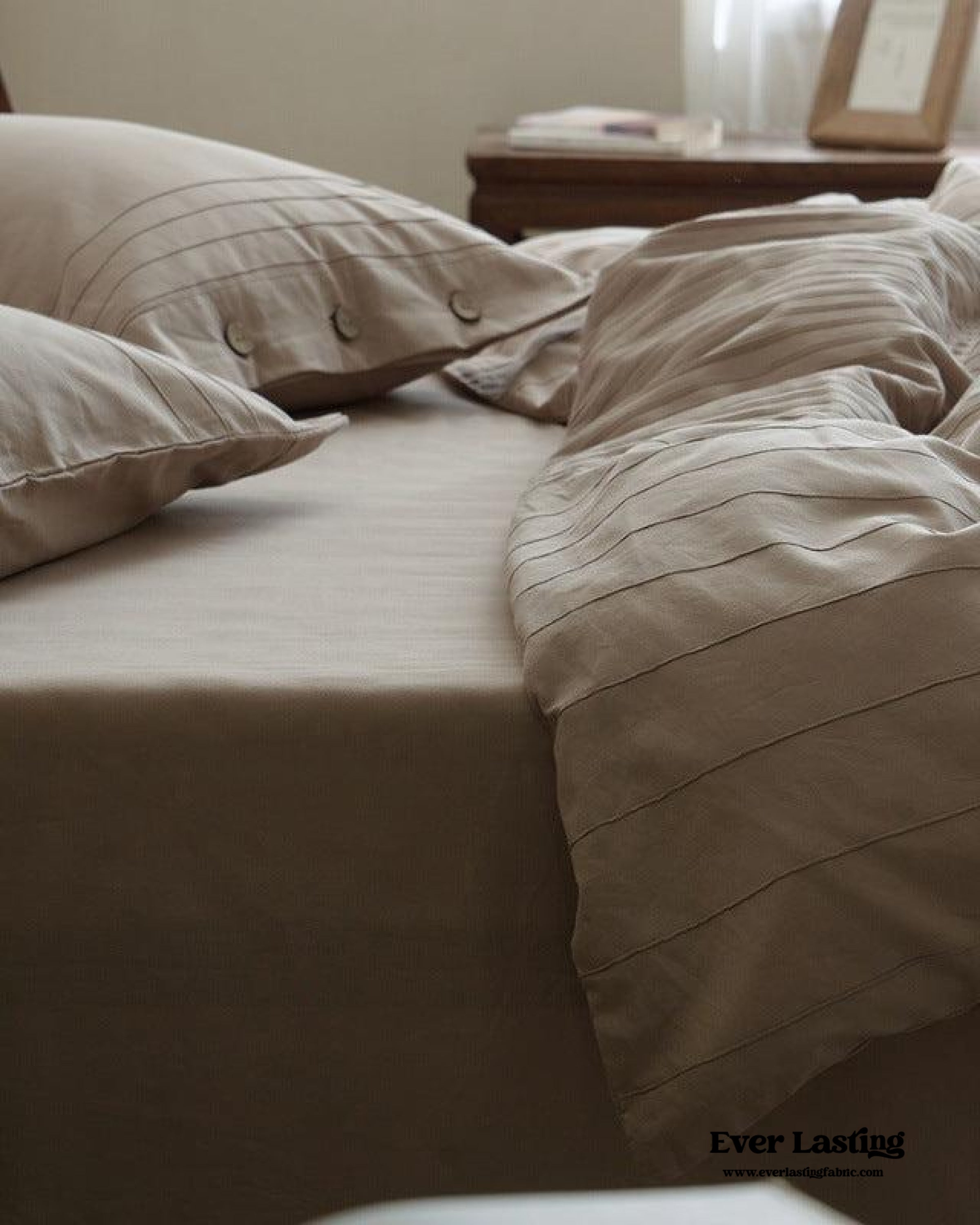 Milo Minimalist Solid Button Bedding Set - Pink