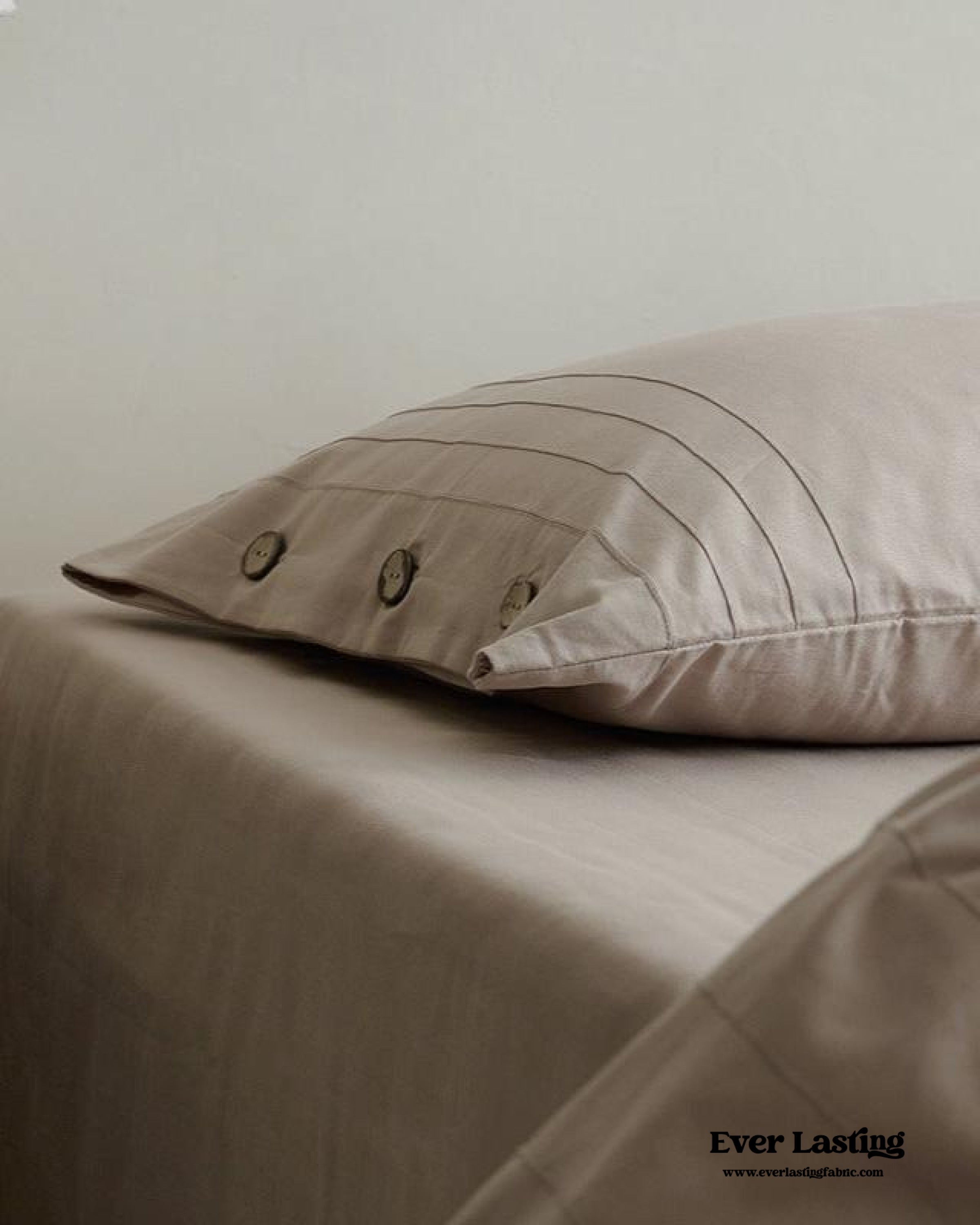Milo Minimalist Solid Button Bedding Set - Pink