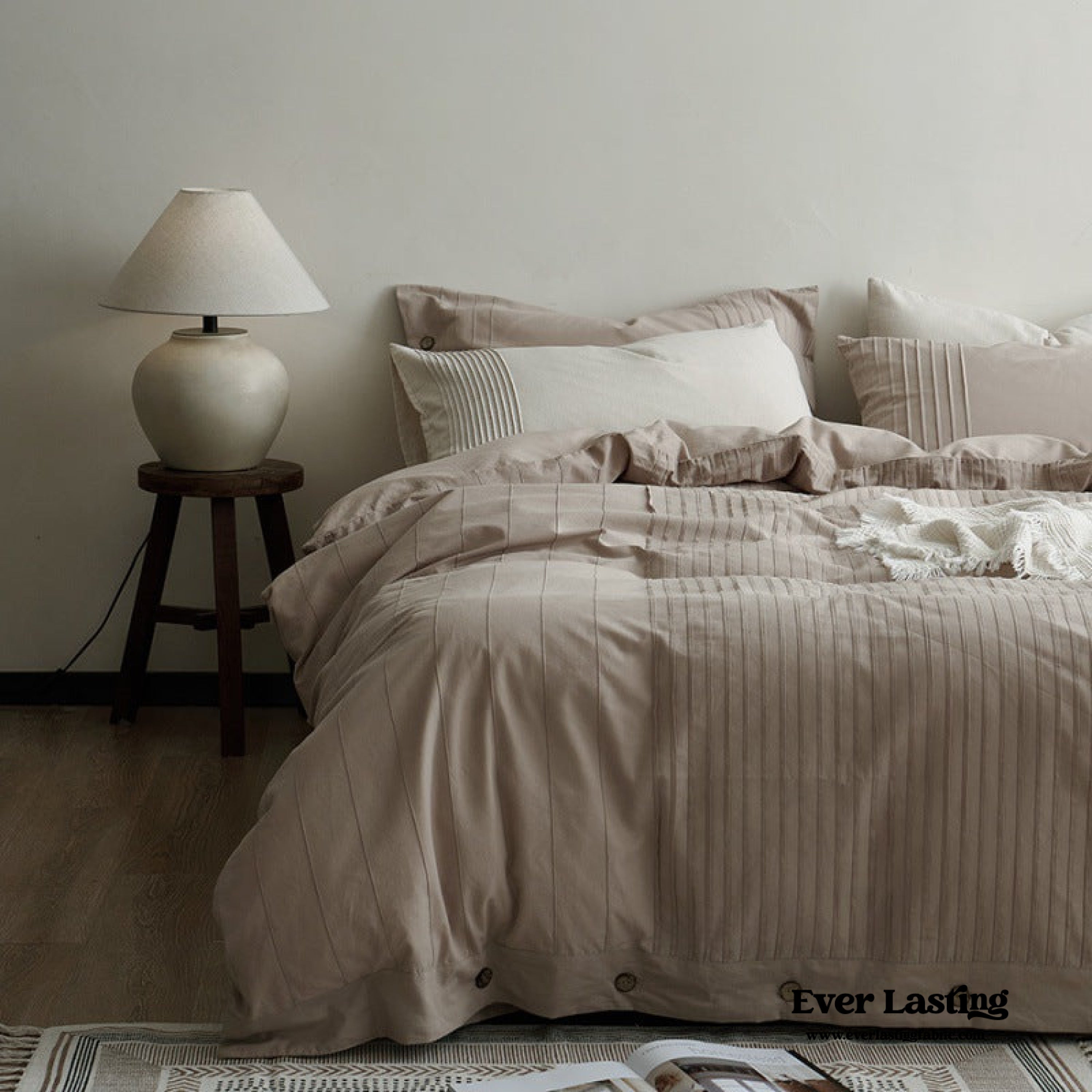 Milo Minimalist Solid Button Bedding Set - Pink