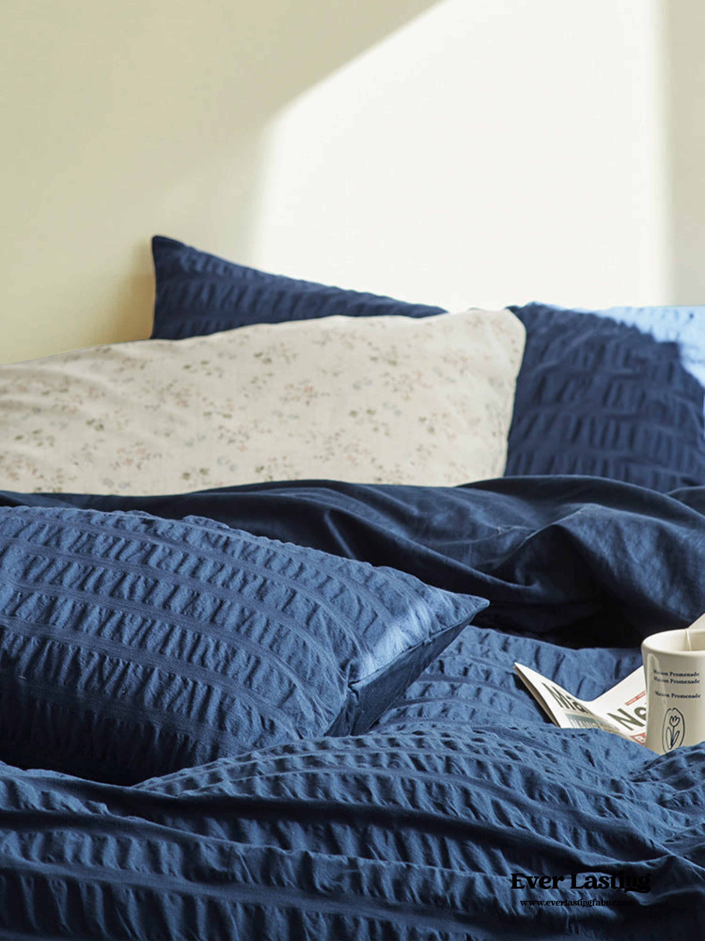 Minimal Bubble Textured Bedding Set - Blue