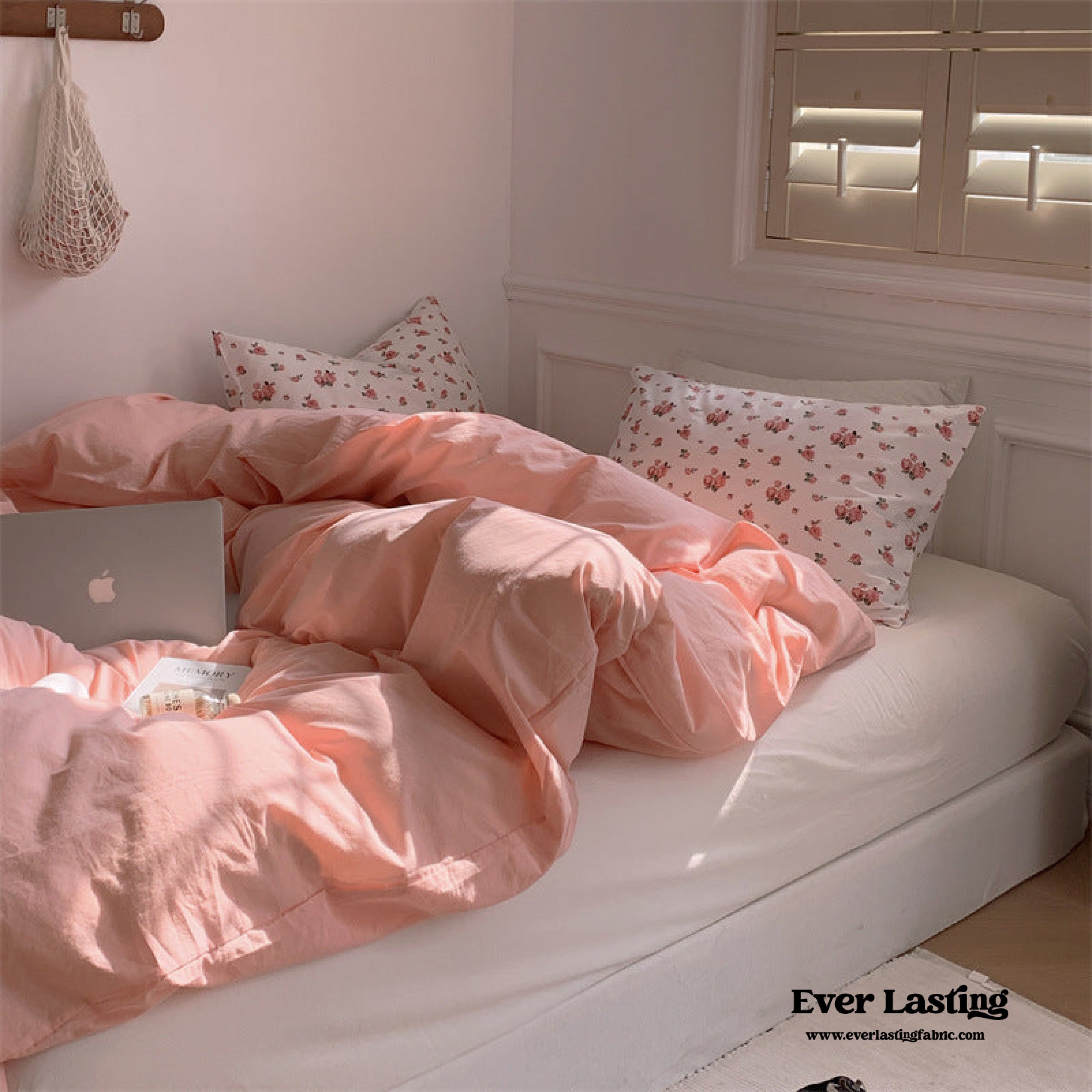 Minimal Floral Bedding Set - Beige + Brown