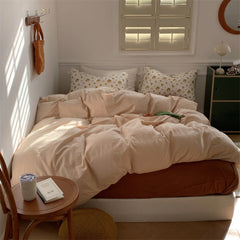 Minimal Floral Bedding Set - Beige + Brown