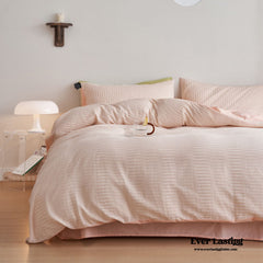 Minimal Jacquard Bedding Set - Peach