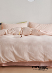 Minimal Jacquard Bedding Set - Peach