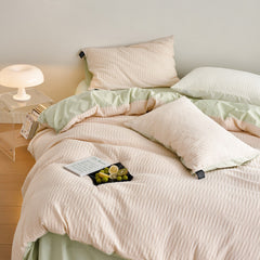 Minimal Jacquard Bedding Set - Pink Green