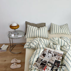 Minimal Stripe Bedding Set - Green