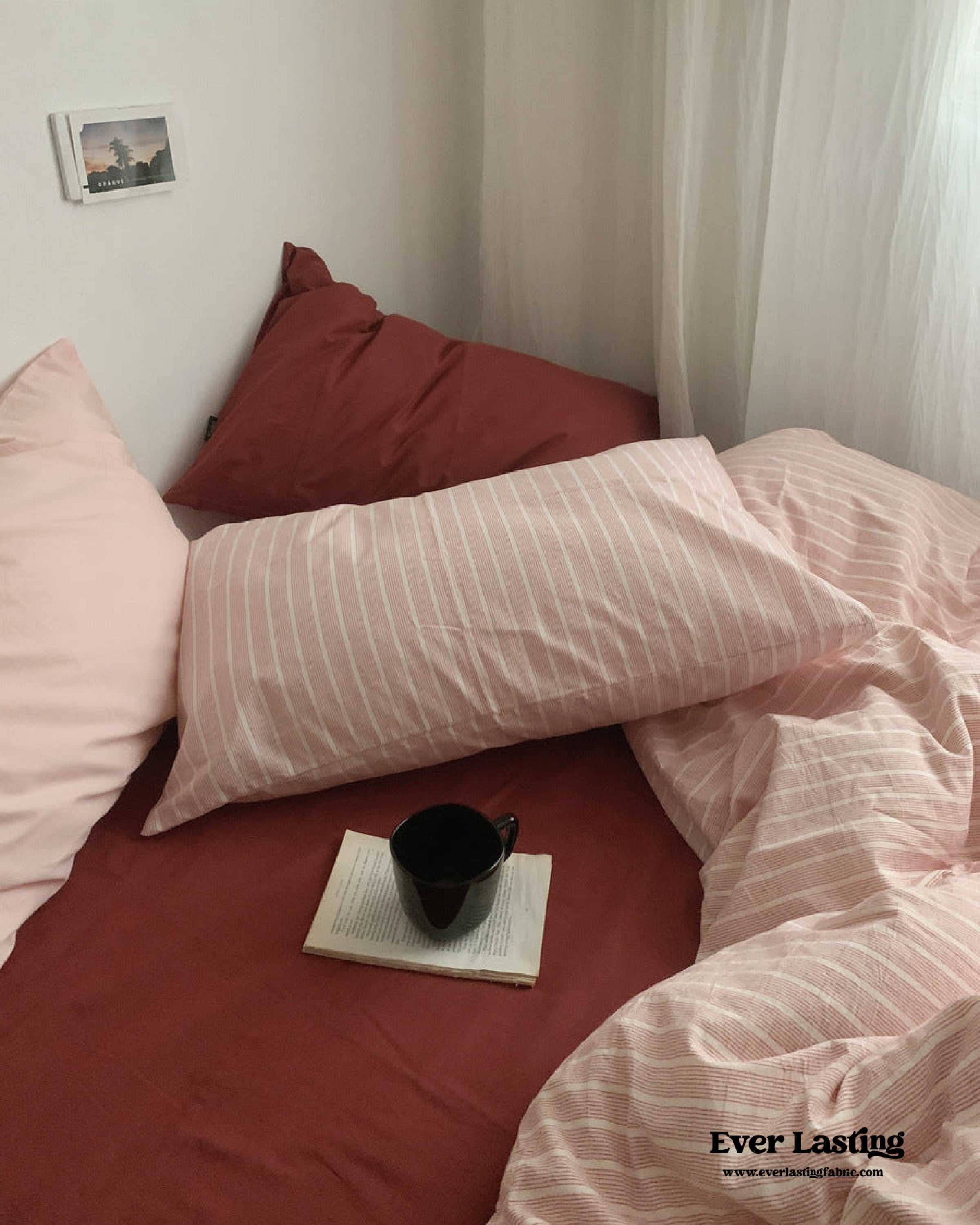Minimalist Pink Striped Bedding Set