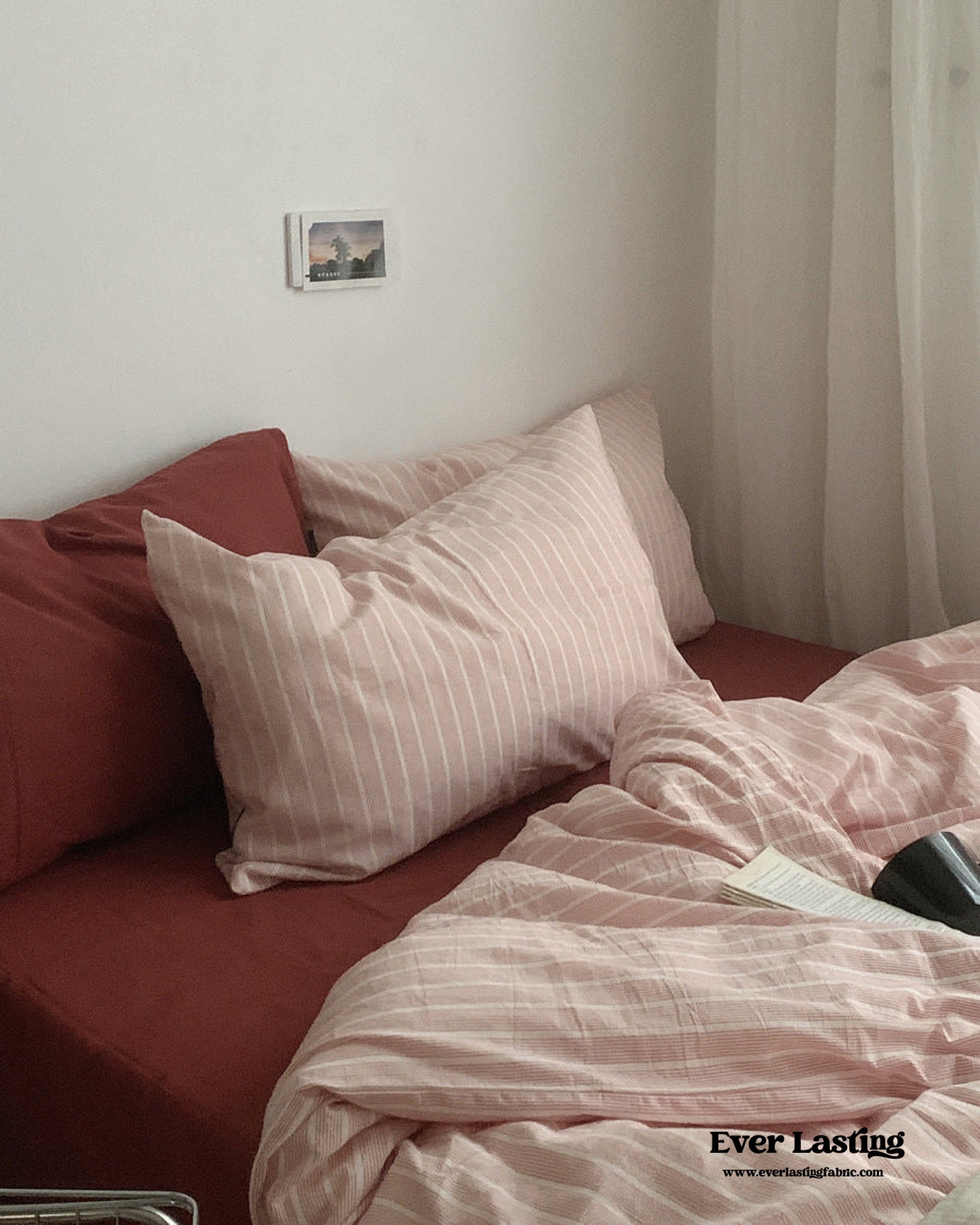 Minimalist Pink Striped Bedding Set