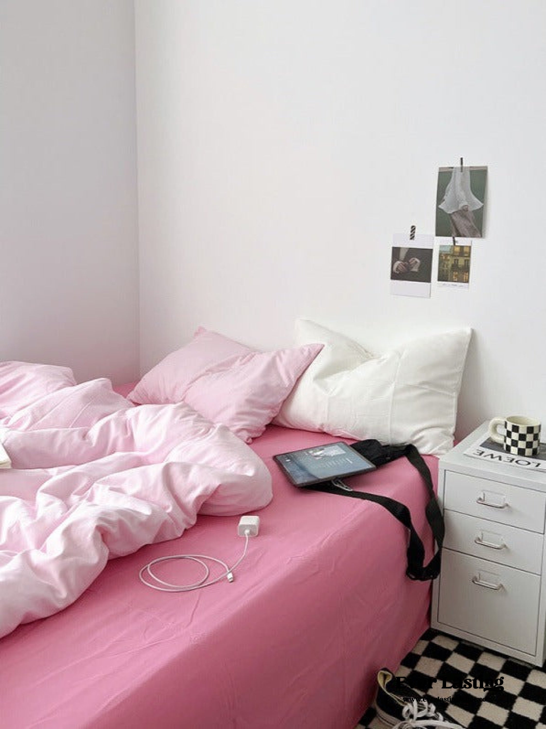 Mixed Color Bedding Set - Pastel Pink + Black