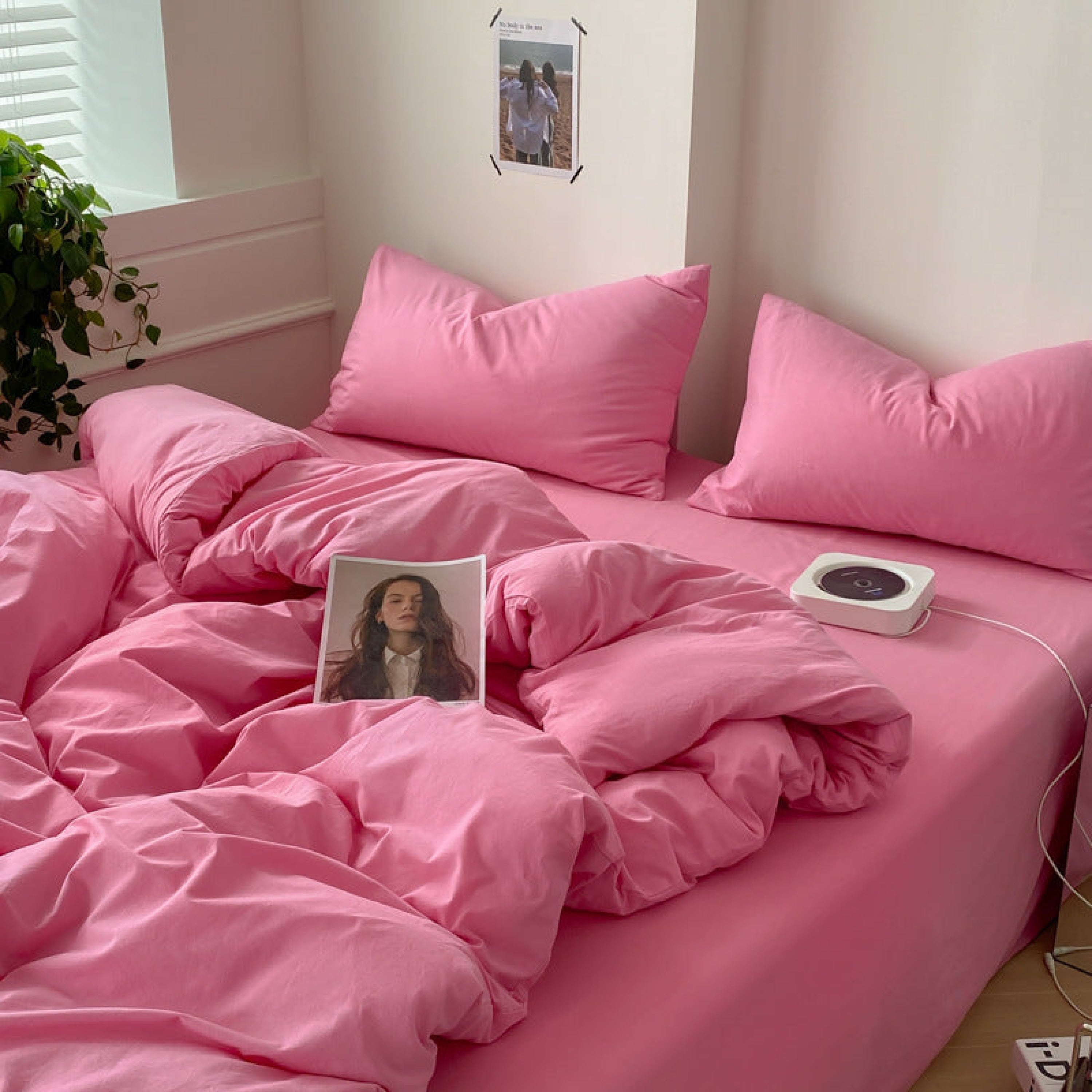 Mixed Color Bedding Set - Pastel Pink + Black