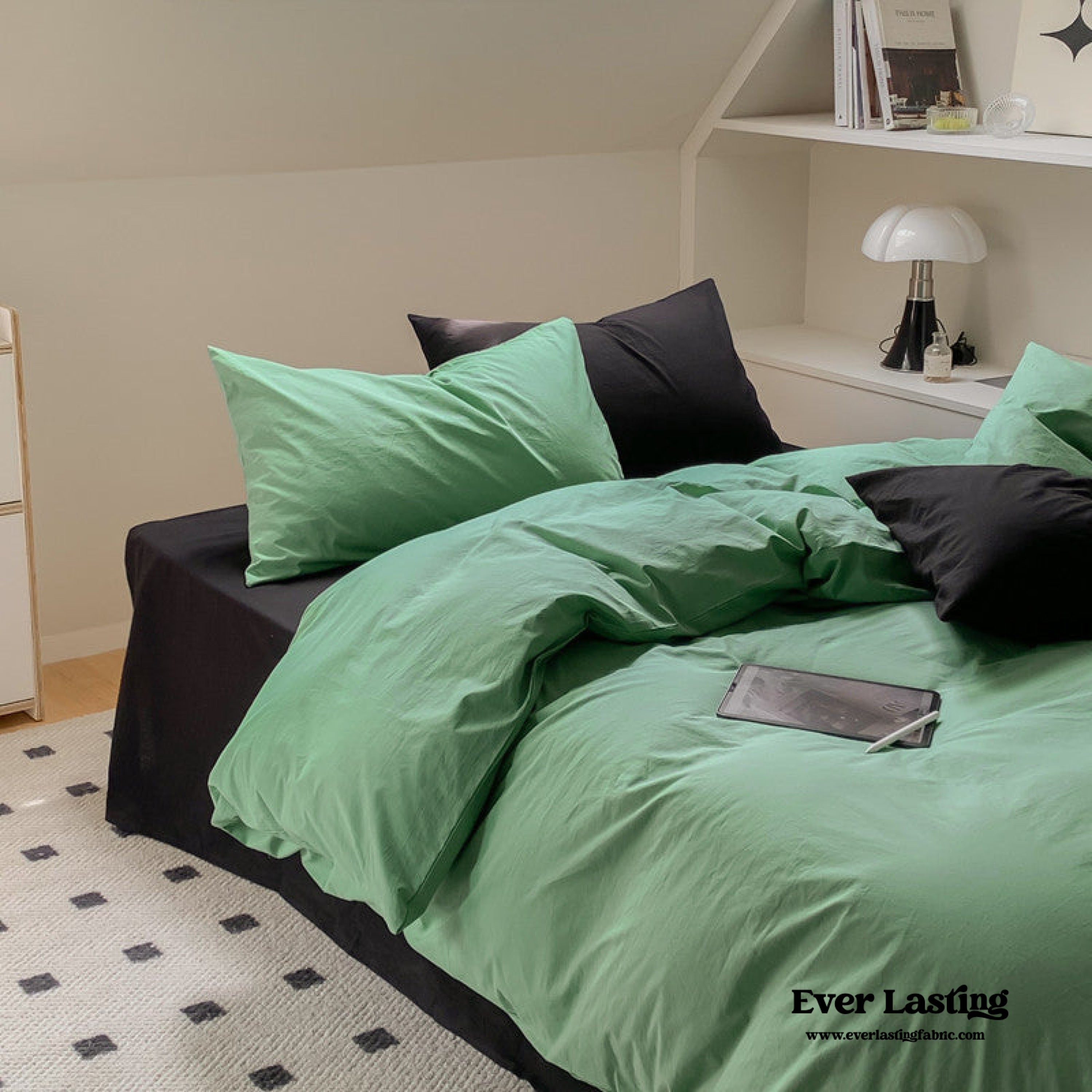 Mixed Color Maximalist Bedding Set - Purple + Black