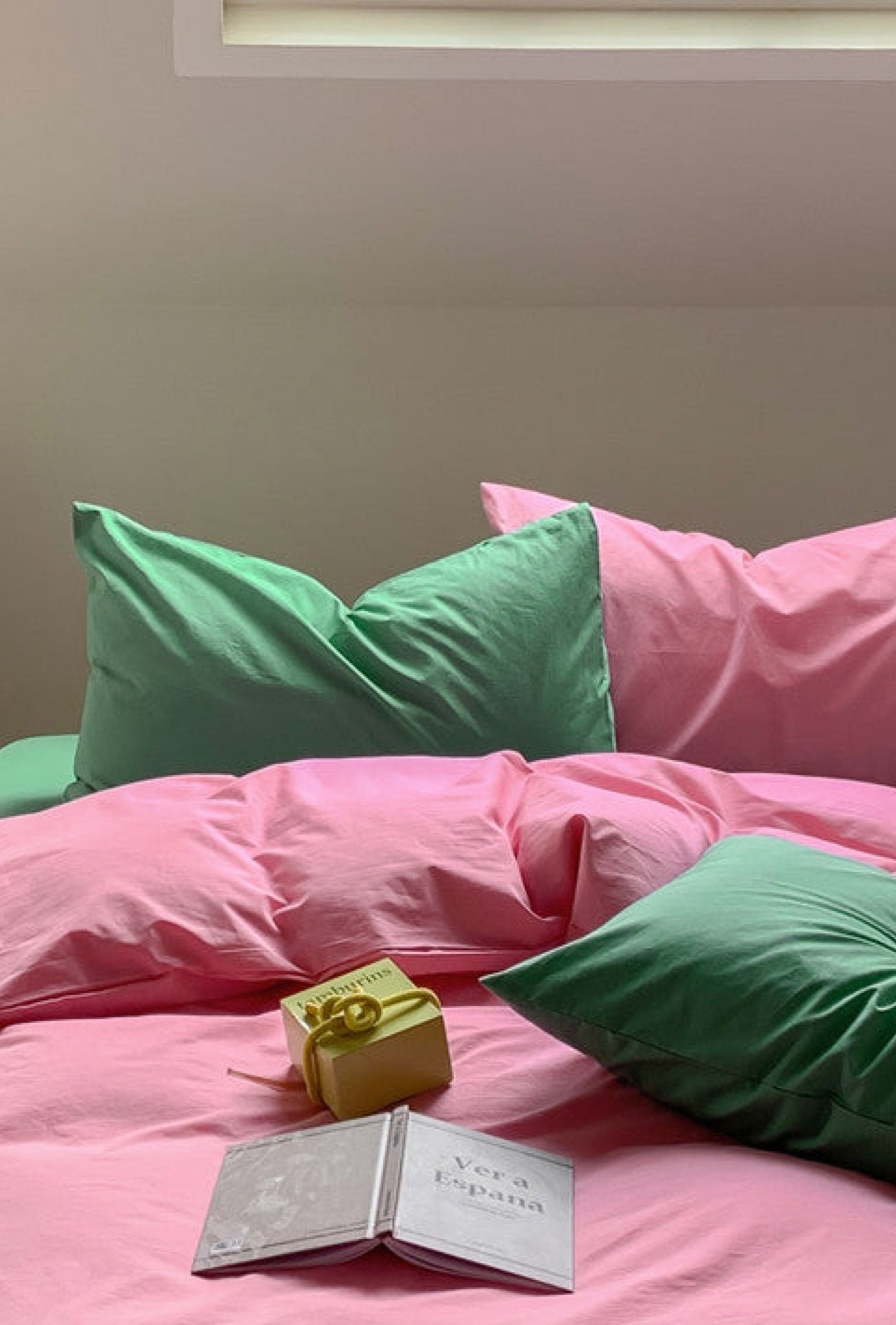 Mixed Color Maximalist Bedding Set - Purple + Black