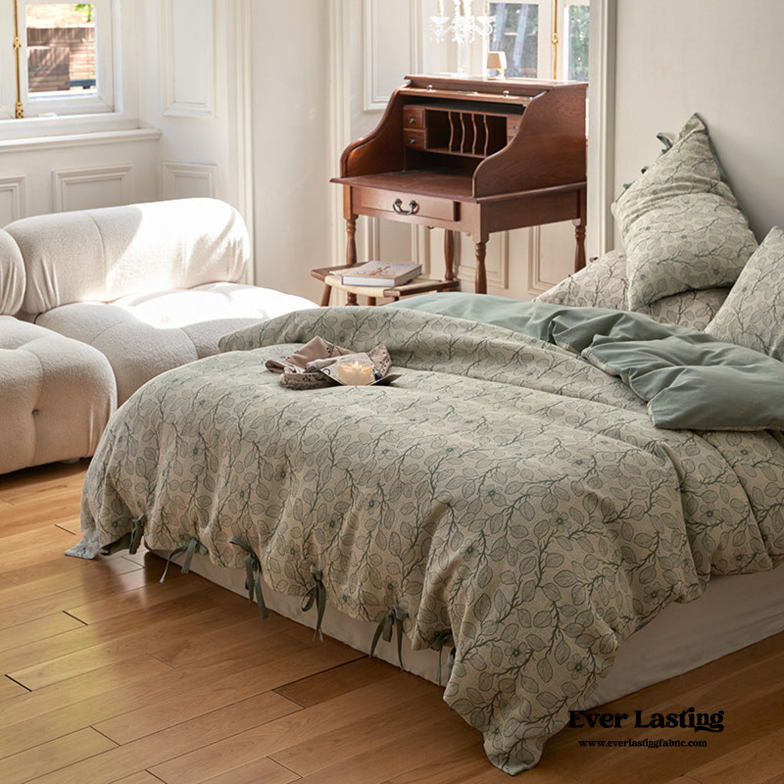 Mother Earth Floral Bedding Set - Pink Buttoned