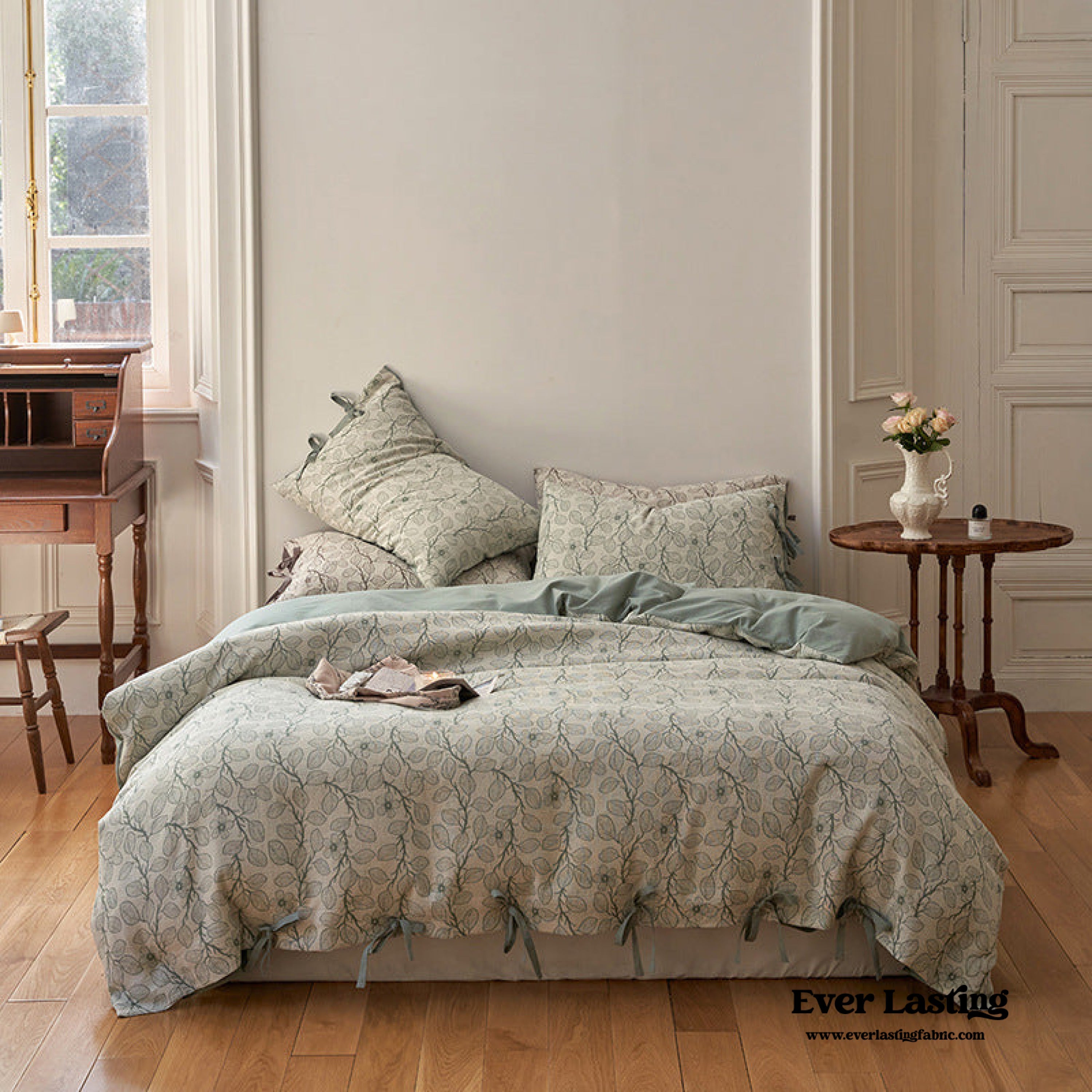 Mother Earth Floral Bedding Set - Pink Buttoned