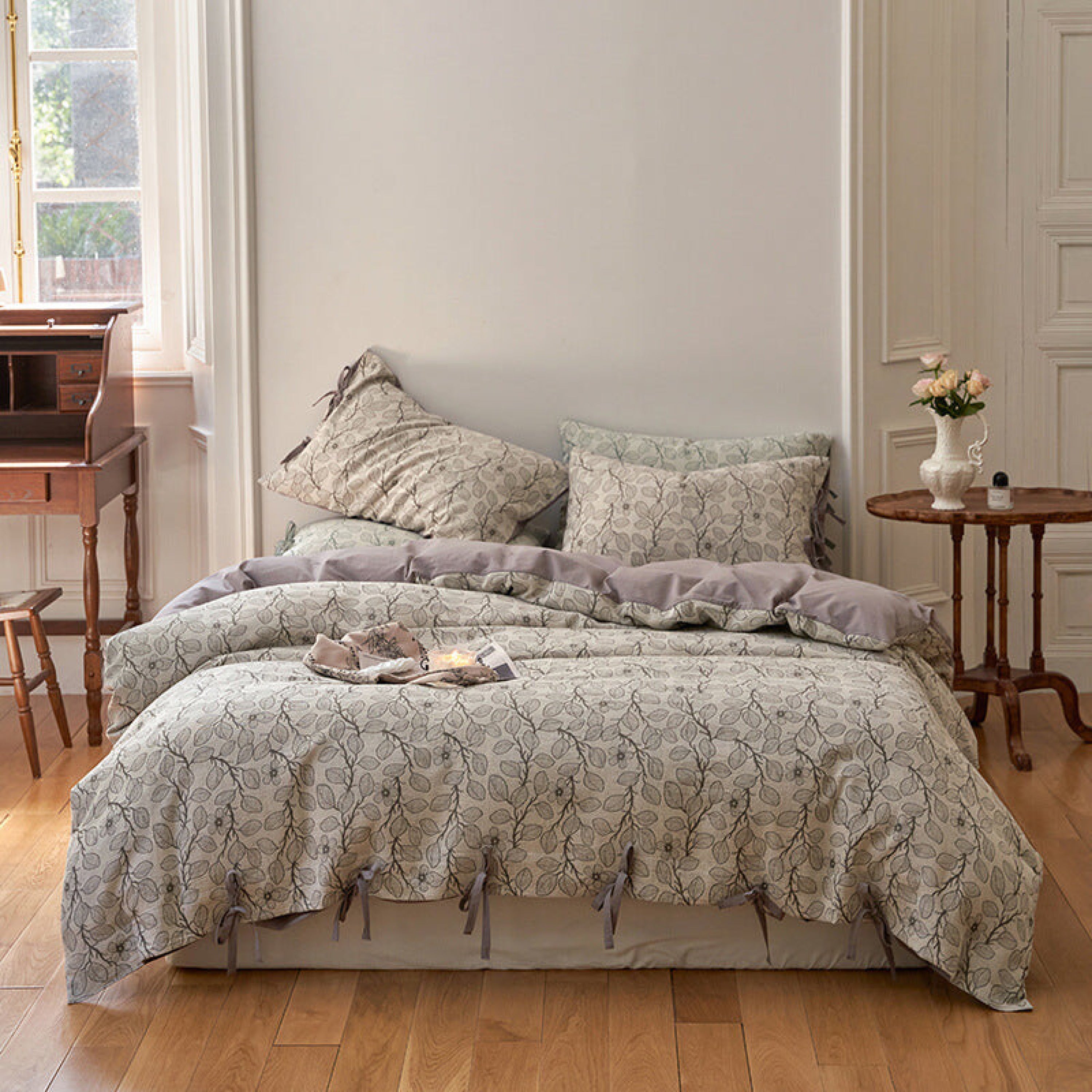 Mother Earth Floral Bedding Set - Pink Buttoned