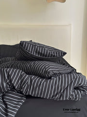 Refreshing Black Thin Stripe Bedding Set