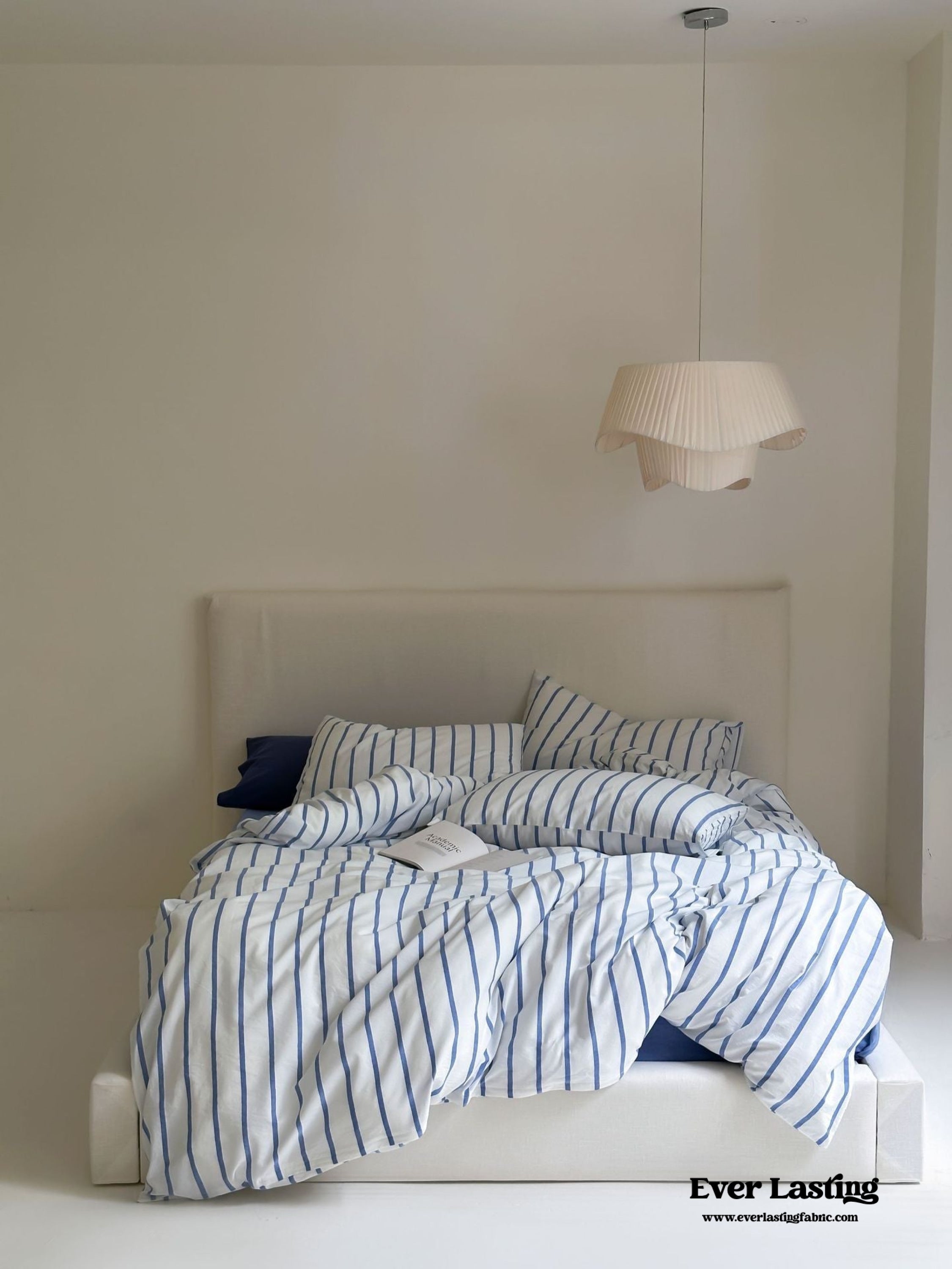 Refreshing Black Thin Stripe Bedding Set