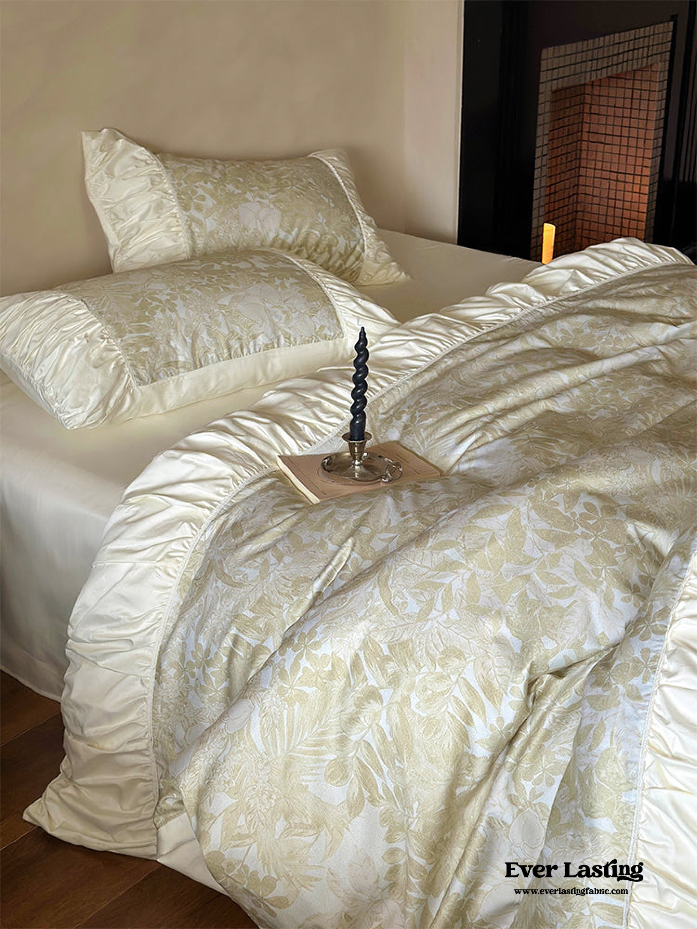 Royal Floral Ruffle Bedding Set - Pink