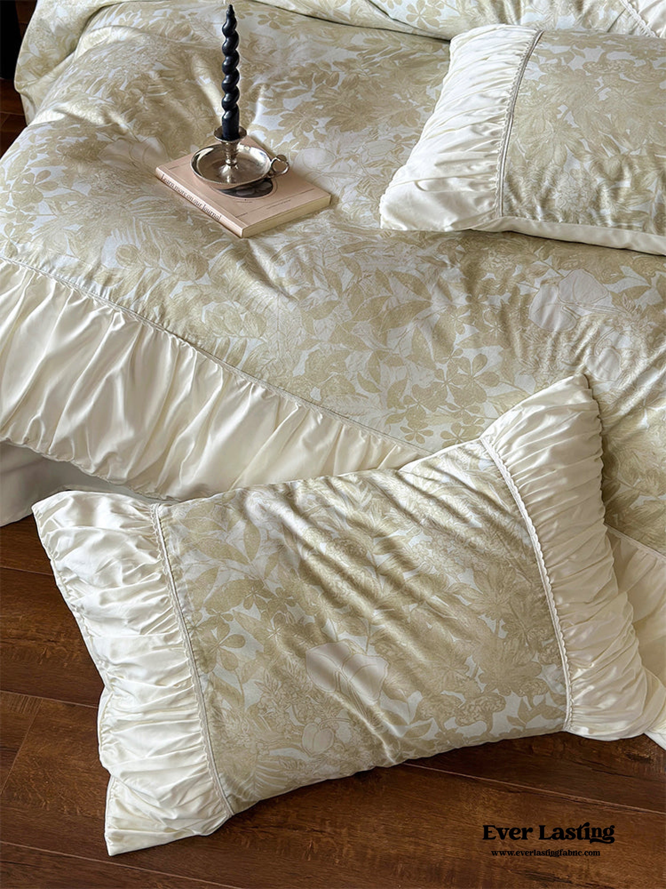 Royal Floral Ruffle Bedding Set - Pink