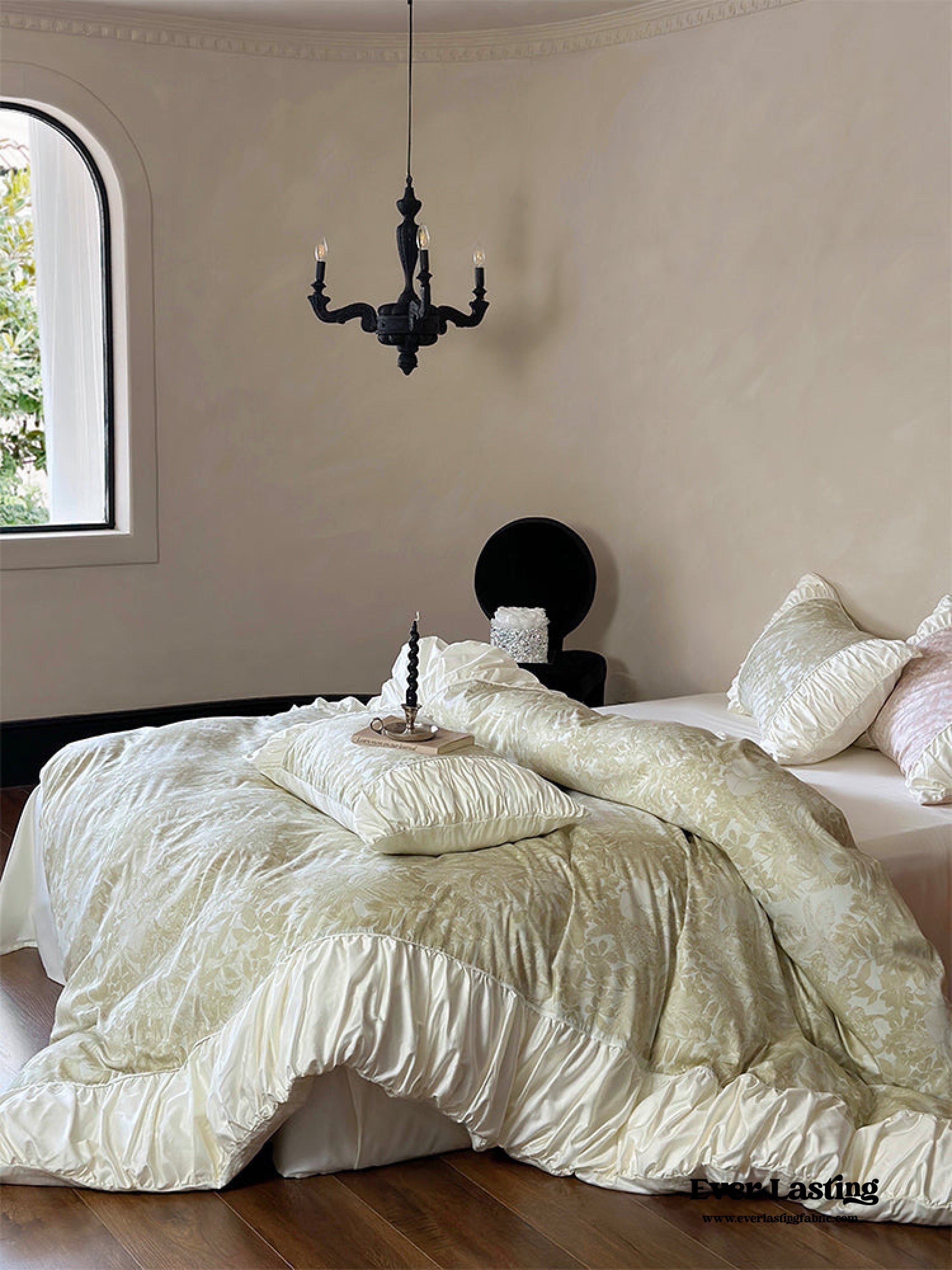 Royal Floral Ruffle Bedding Set - Pink