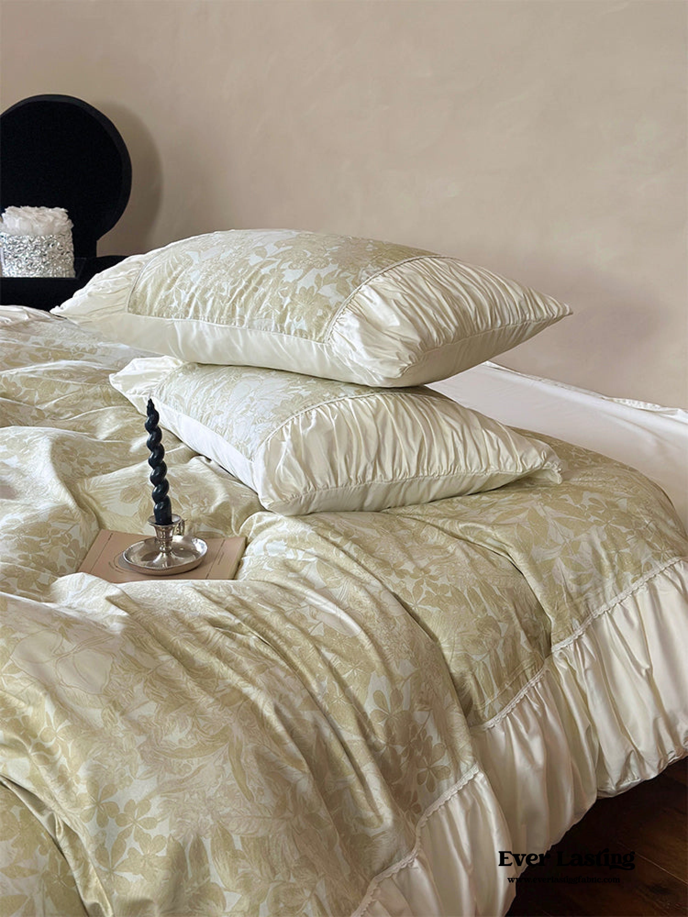 Royal Floral Ruffle Bedding Set - Pink