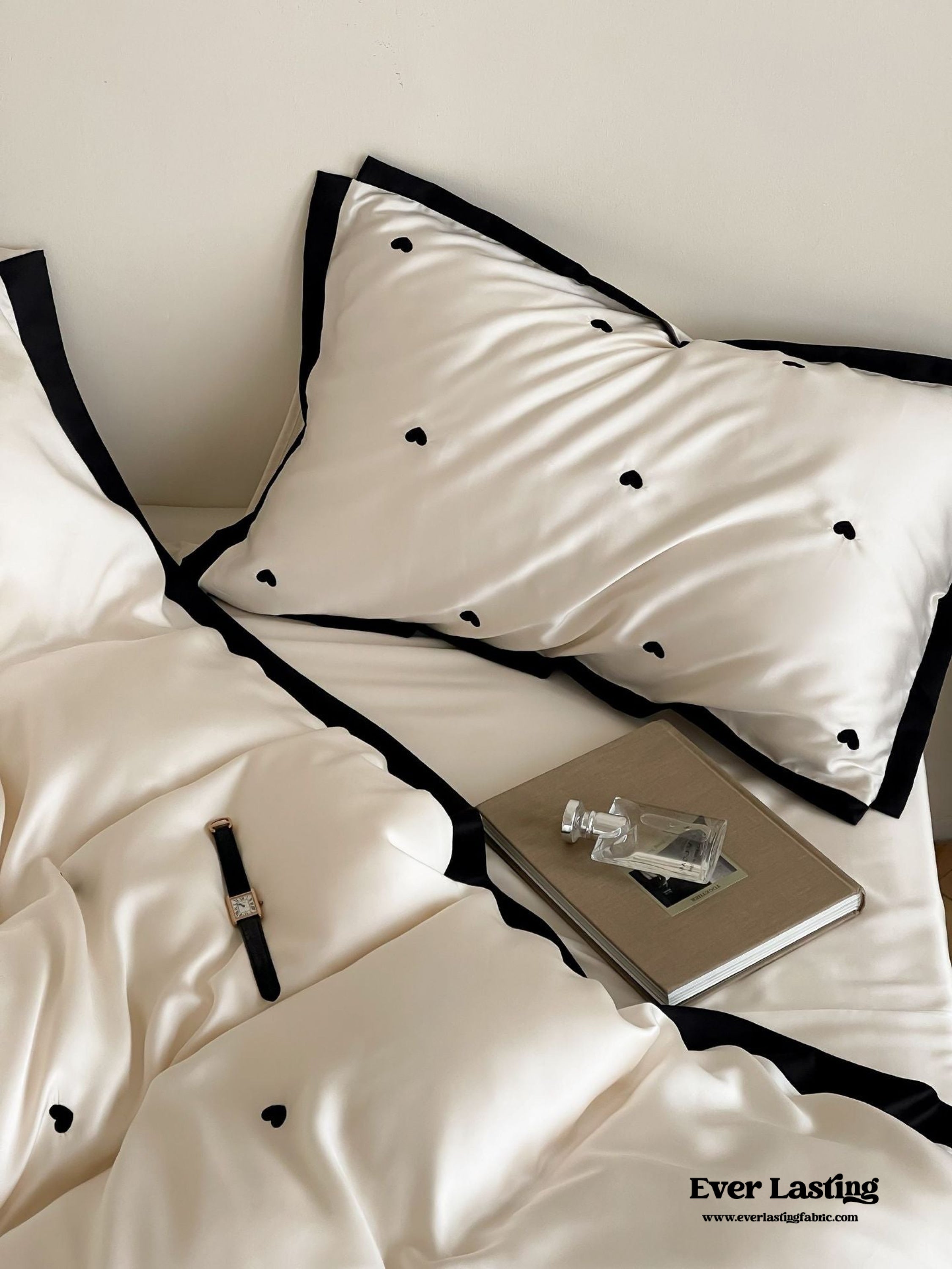 Silky Black Heart White Bedding Bundle