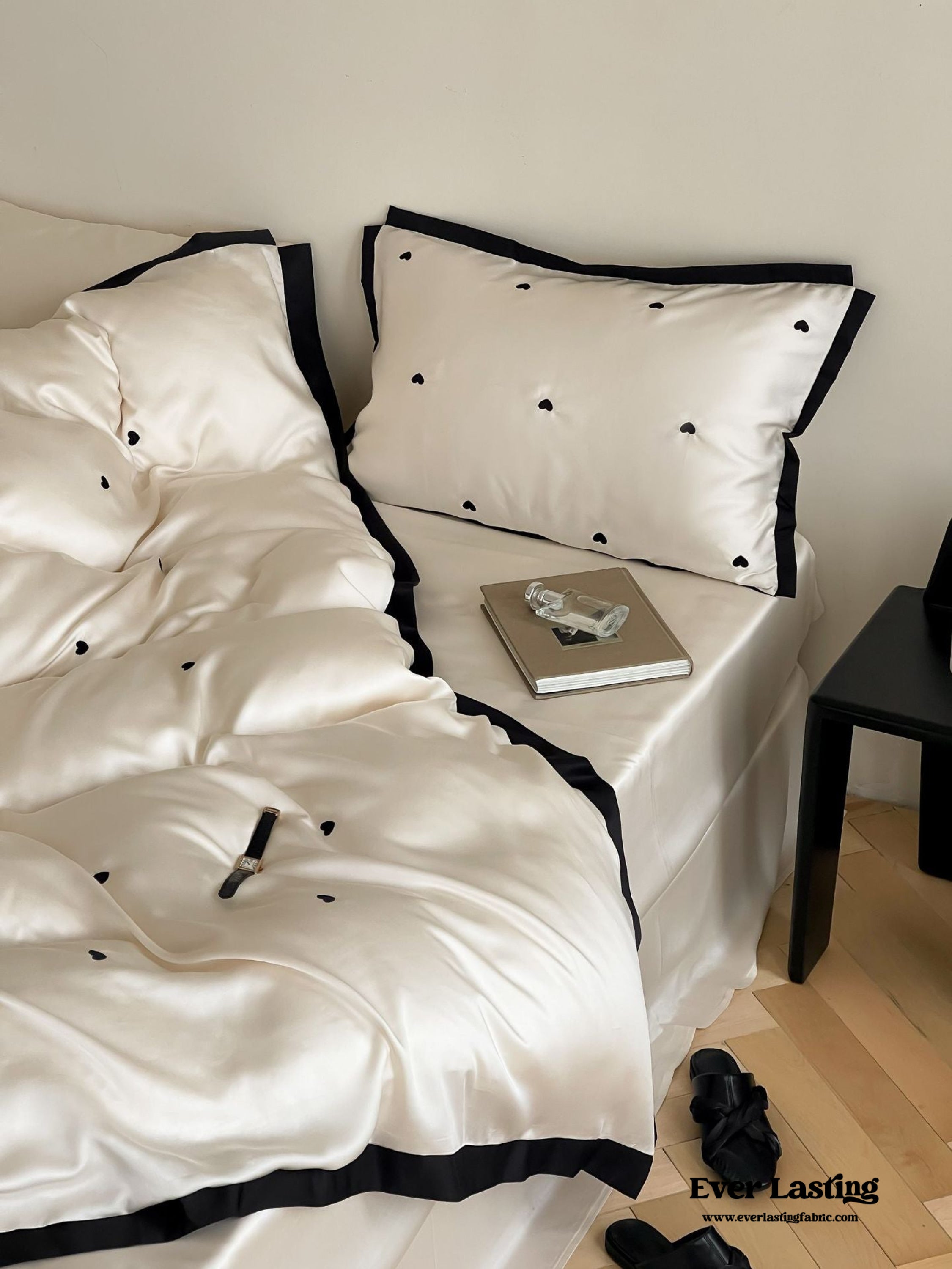 Silky Black Heart White Bedding Bundle