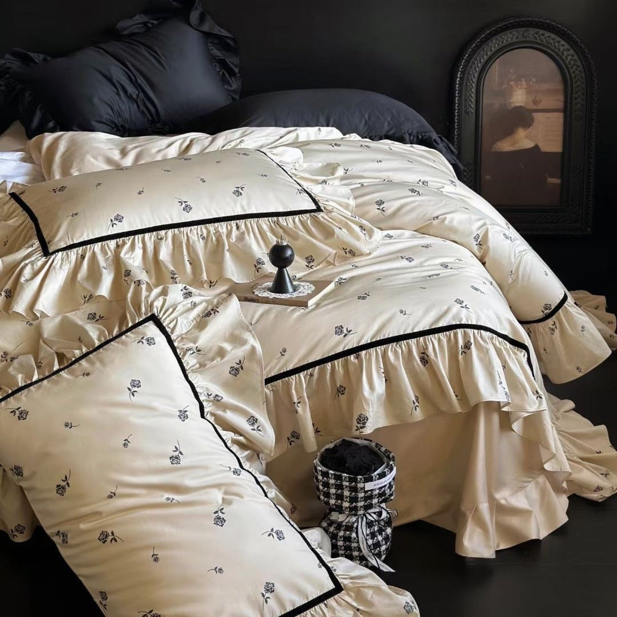 Silky French Black Rose Bedding Set