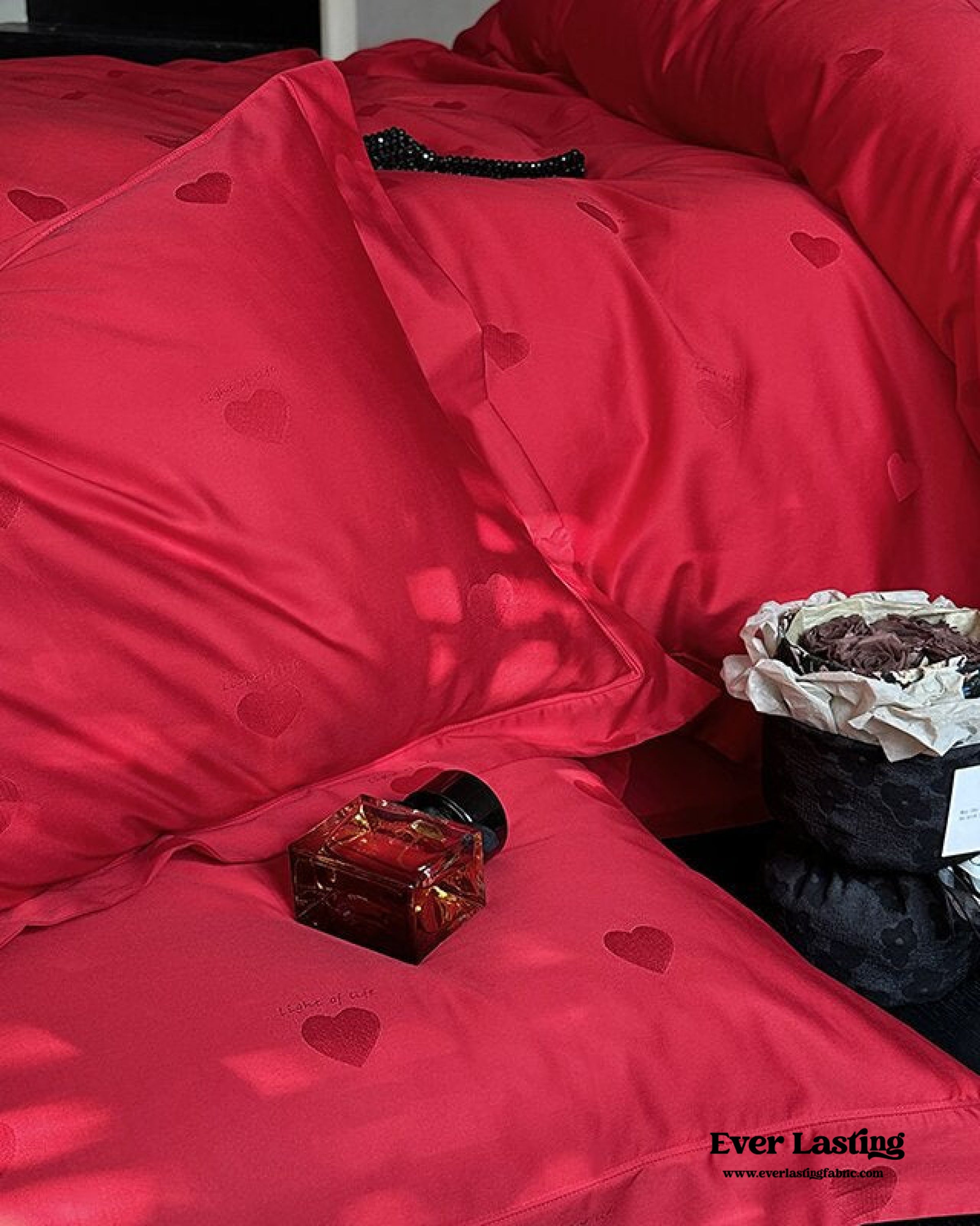 Silky Luxury Heart Jacquard Bedding Set - Pink