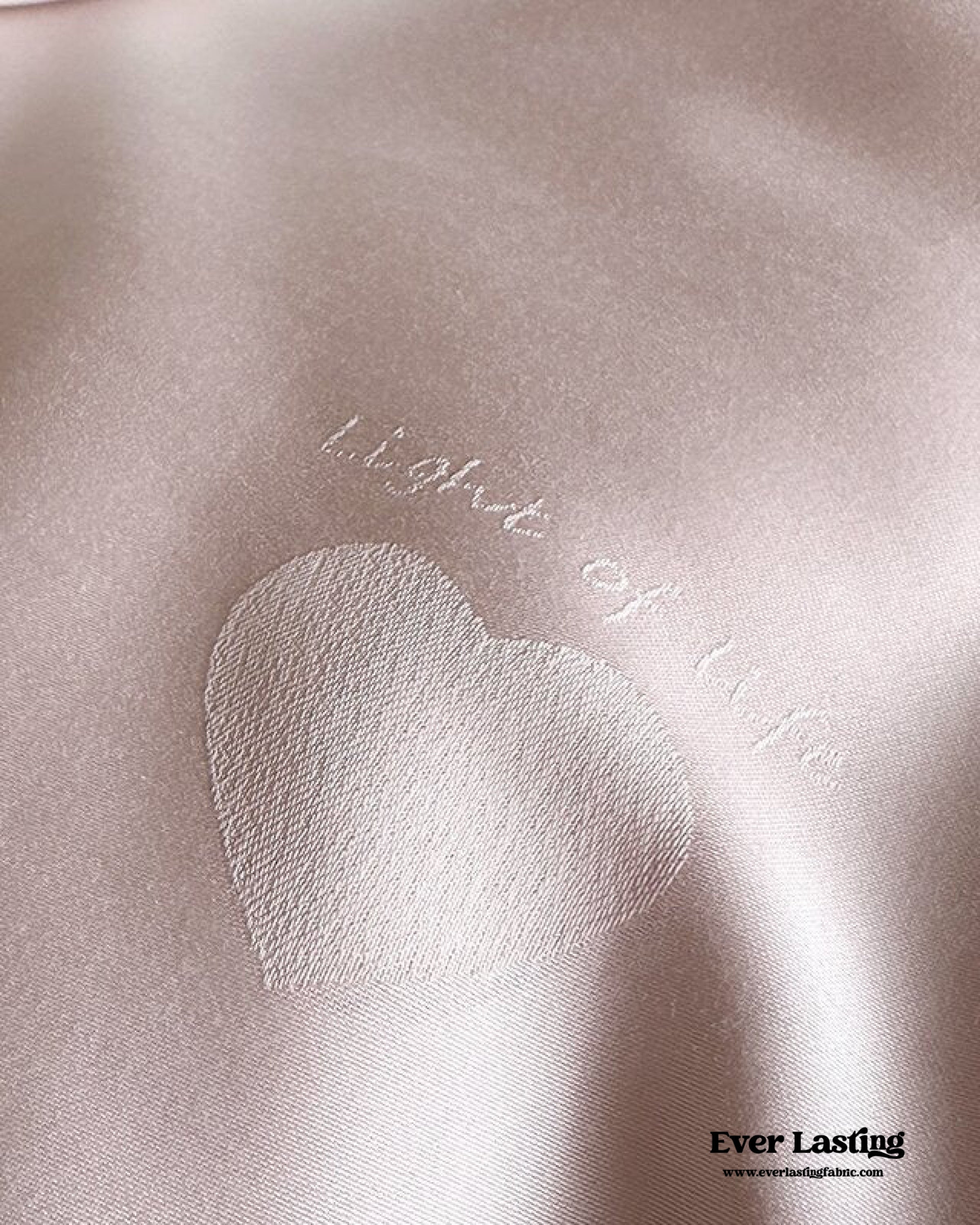 Silky Luxury Heart Jacquard Bedding Set - Pink