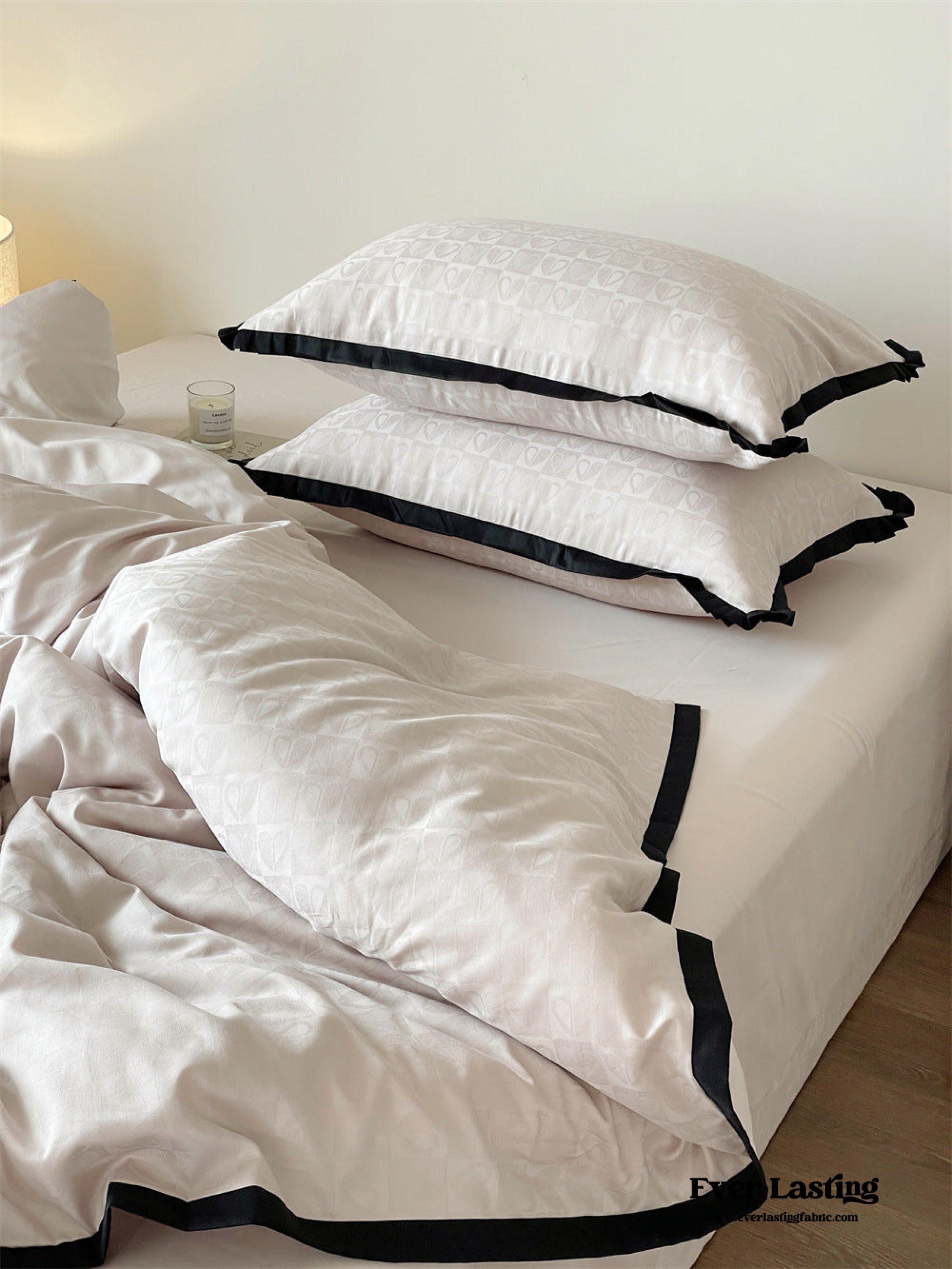 Silky Luxury Heart Textured Bedding Set - Cream