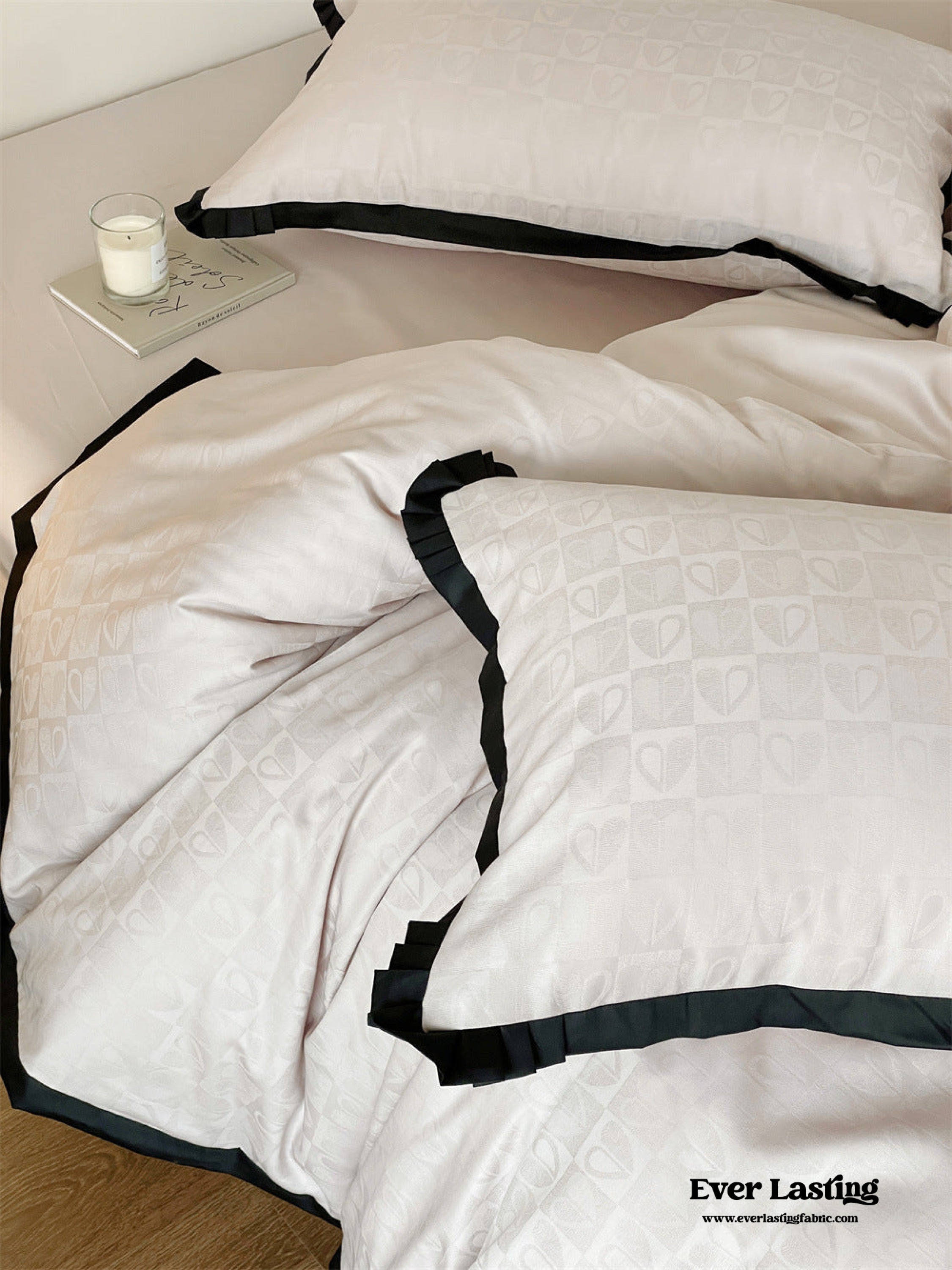 Silky Luxury Heart Textured Bedding Set - Cream
