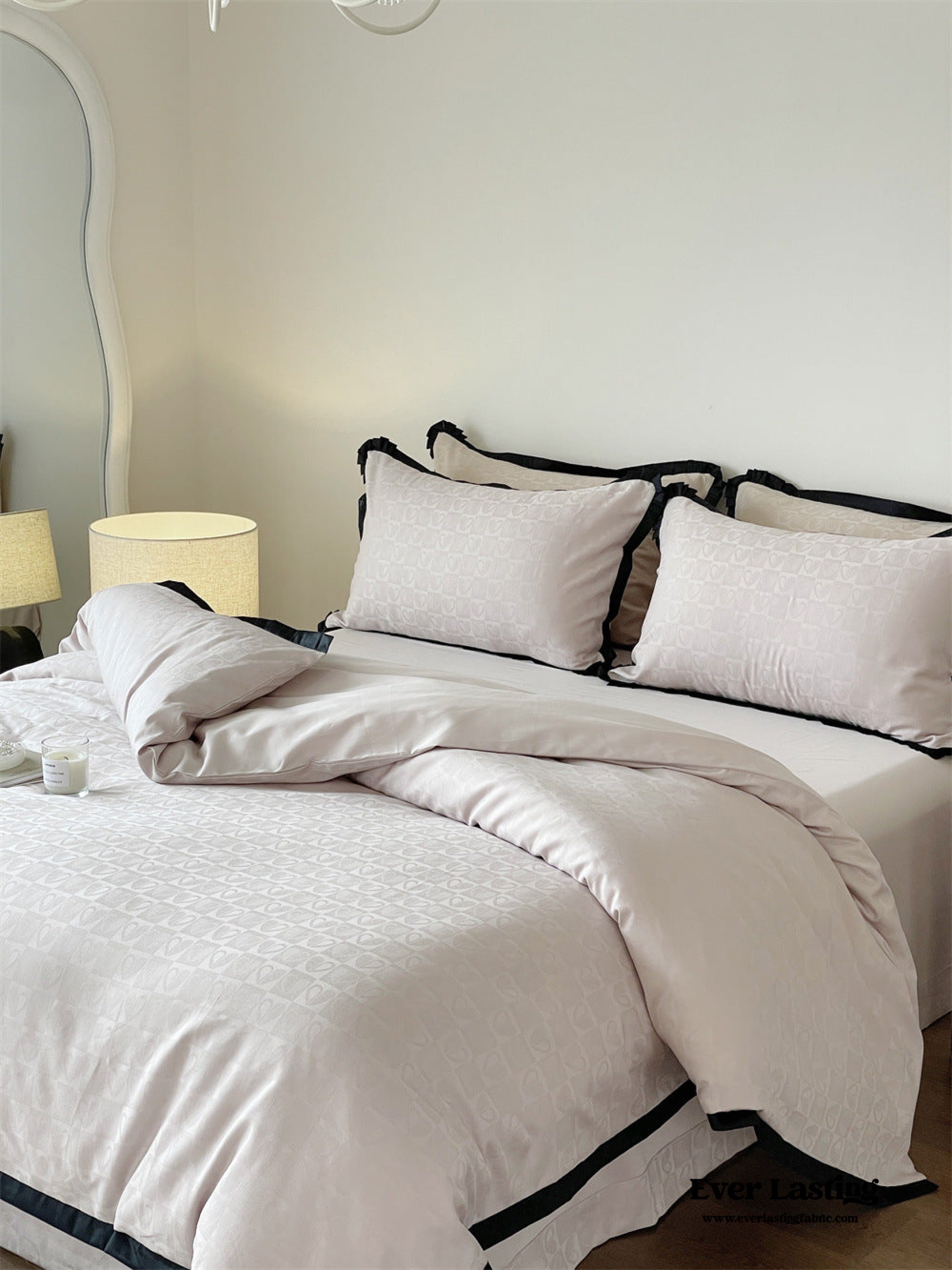 Silky Luxury Heart Textured Bedding Set - Cream