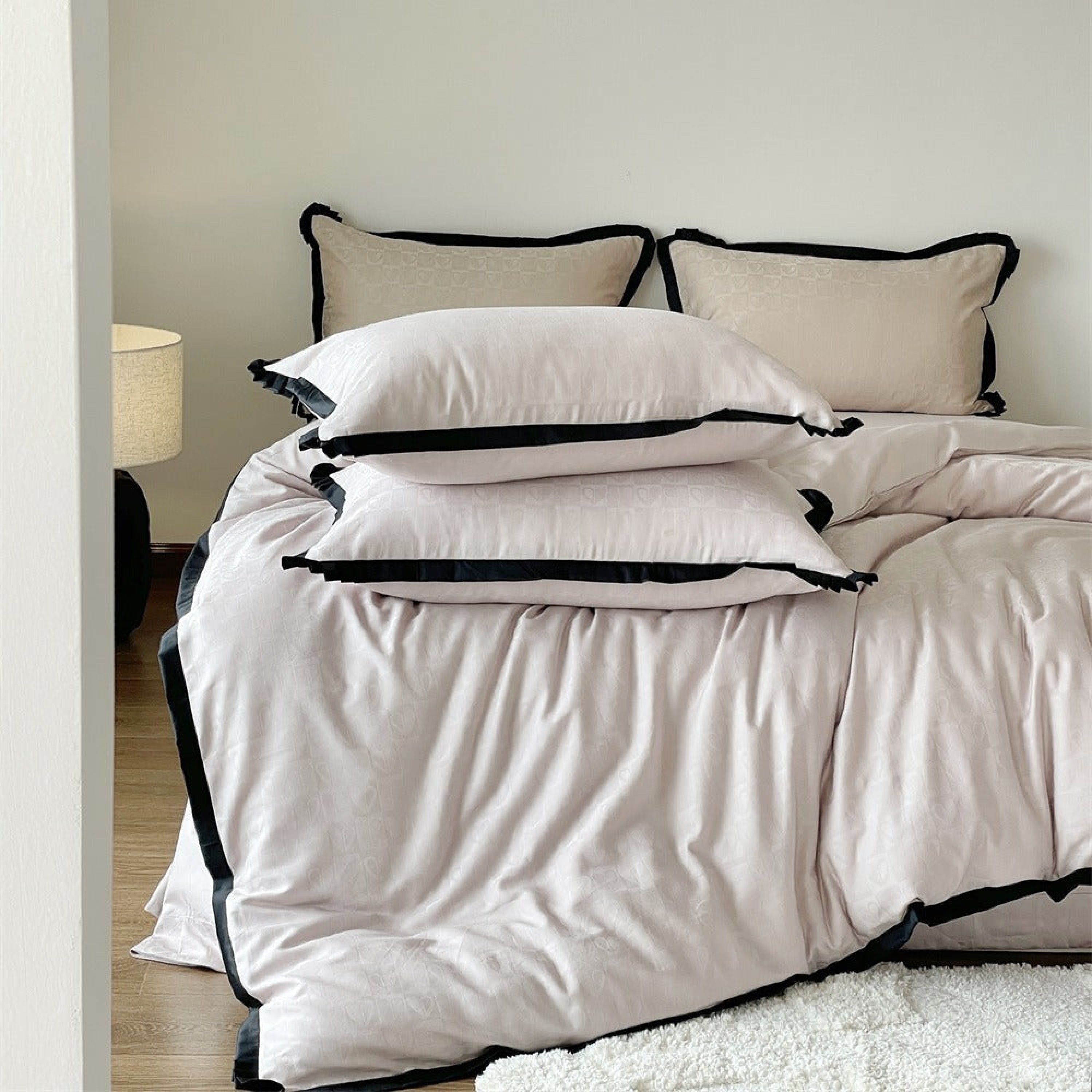 Silky Luxury Heart Textured Bedding Set - Cream