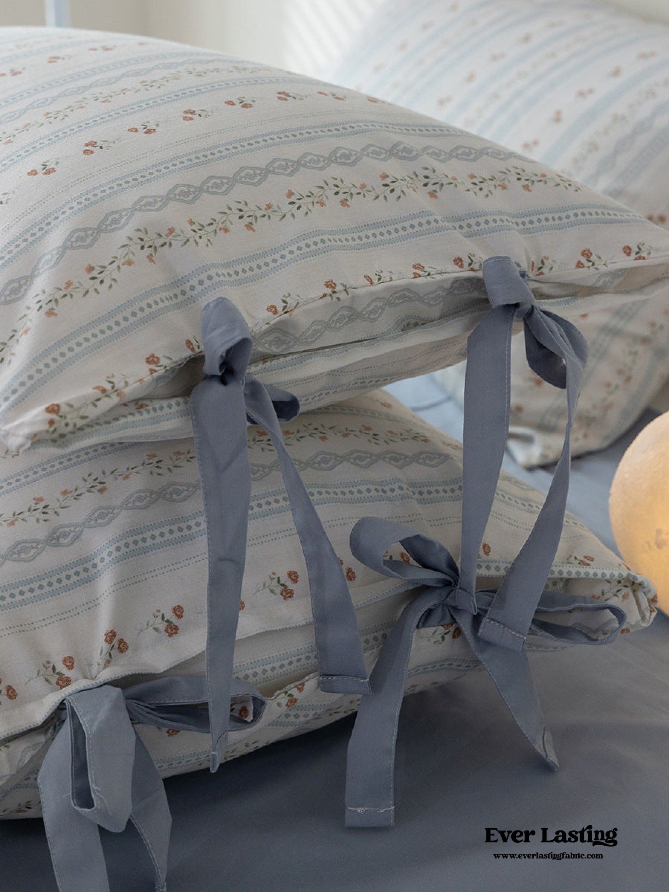 Soft Cottage Ribbon Bedding Set - Purple