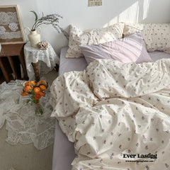 Soft Floral Bedding Set - Purple