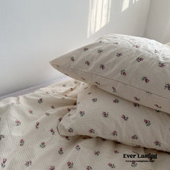 Soft Floral Bedding Set - Purple