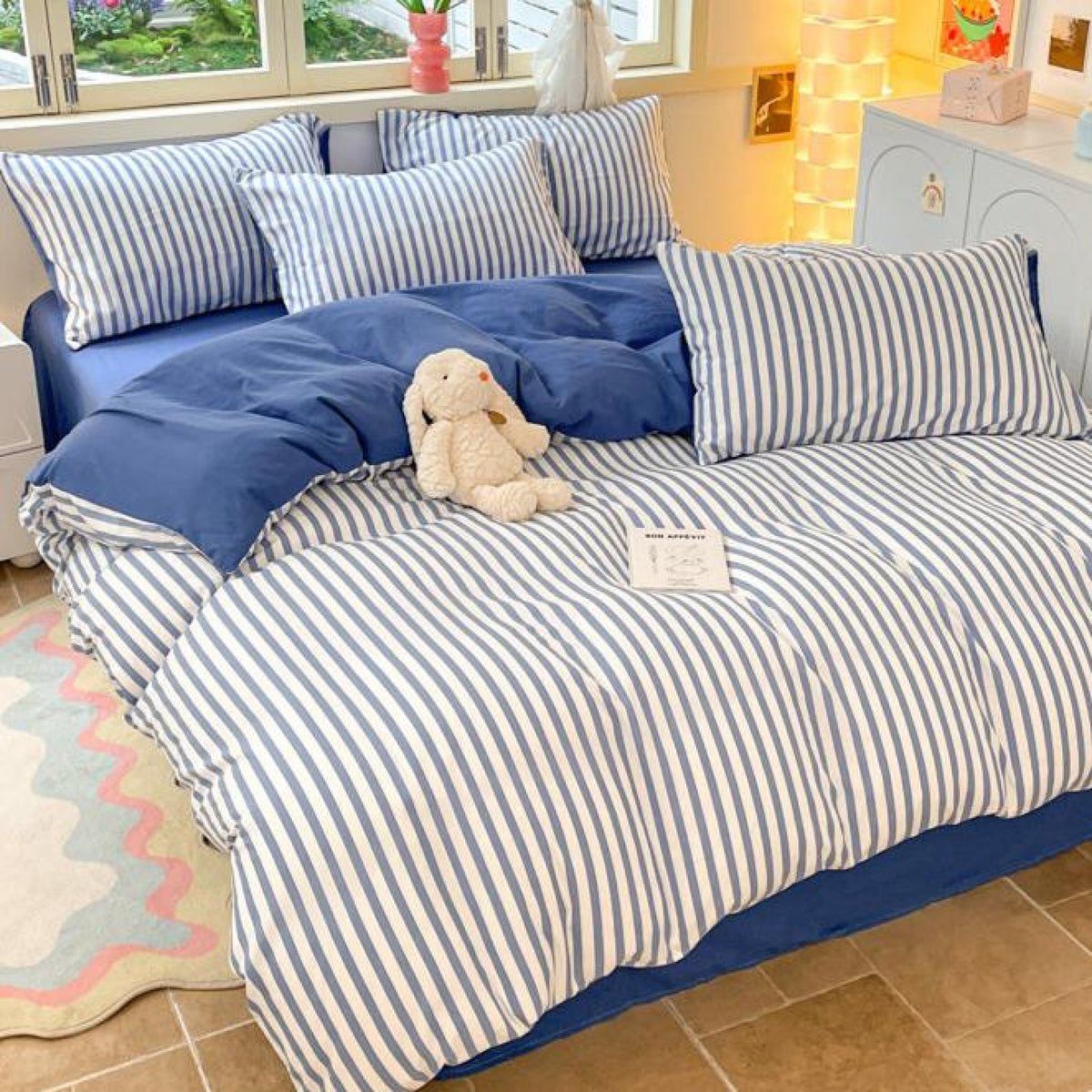 Striped Bedding Set - Blue