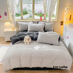 Striped Bedding Set - Gray