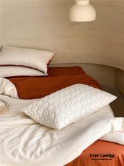 Textured Floral Bedding Set - White Red